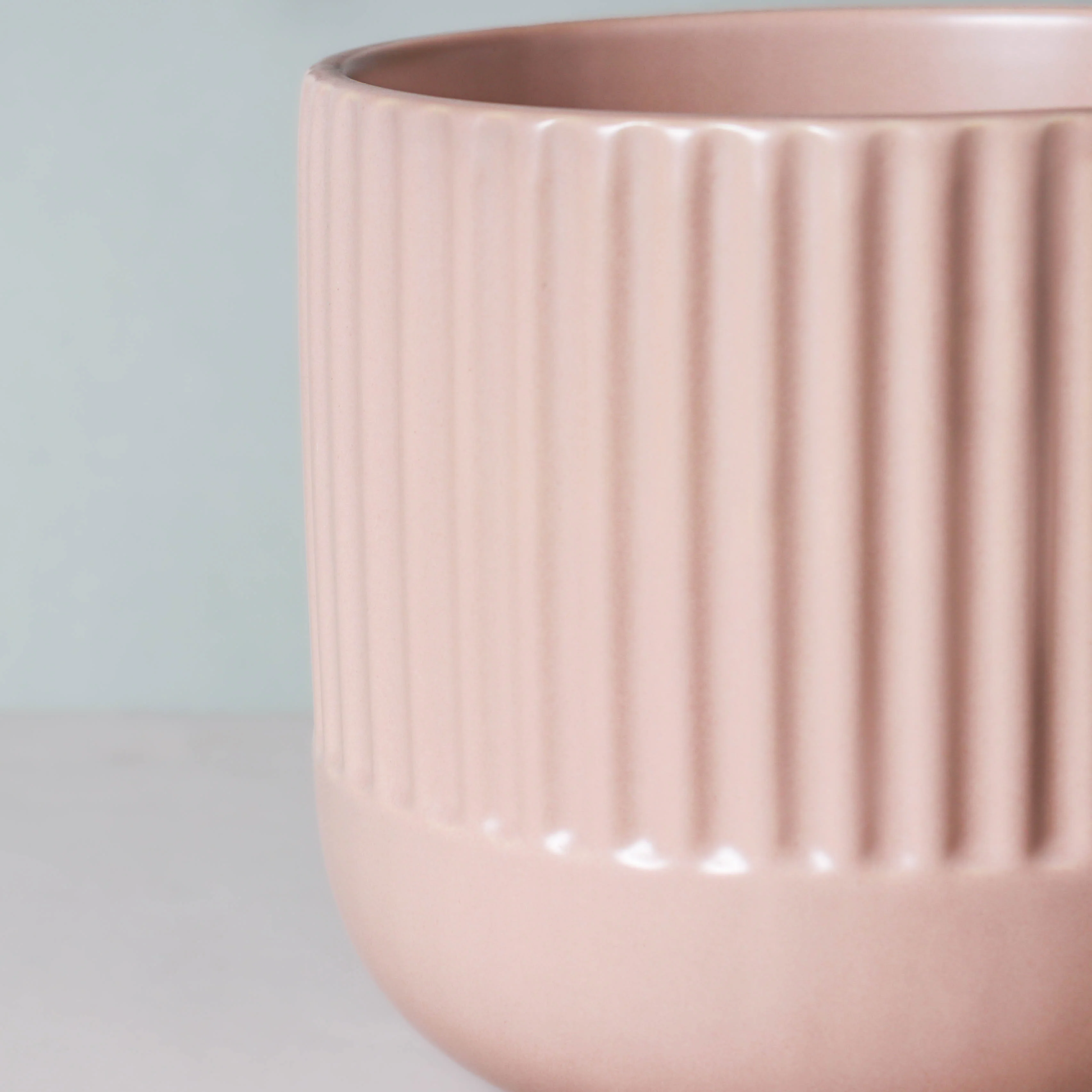 Ribbed Flower Pot - Image 4