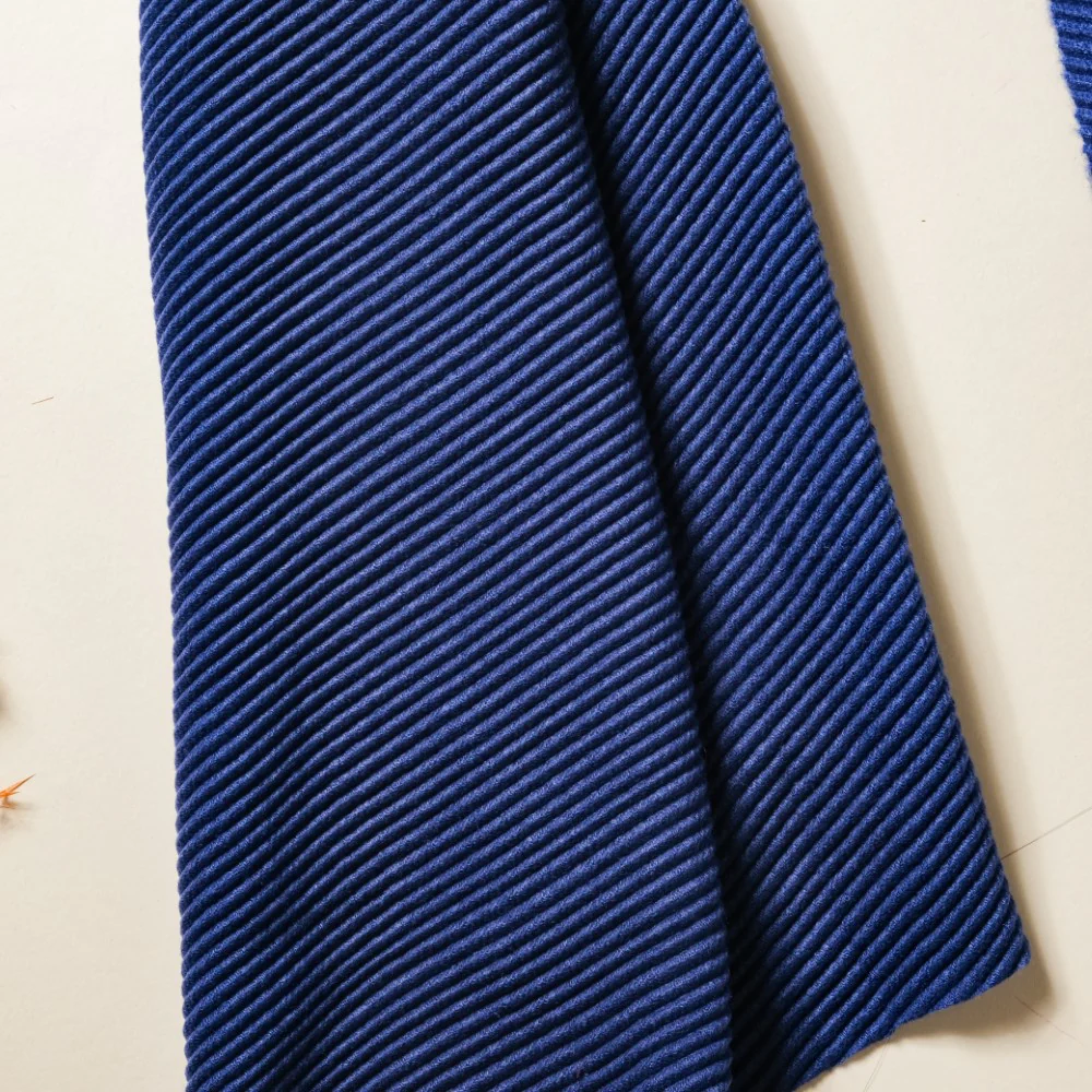 Ribbed Handcrafted Scarf Blue - Image 6