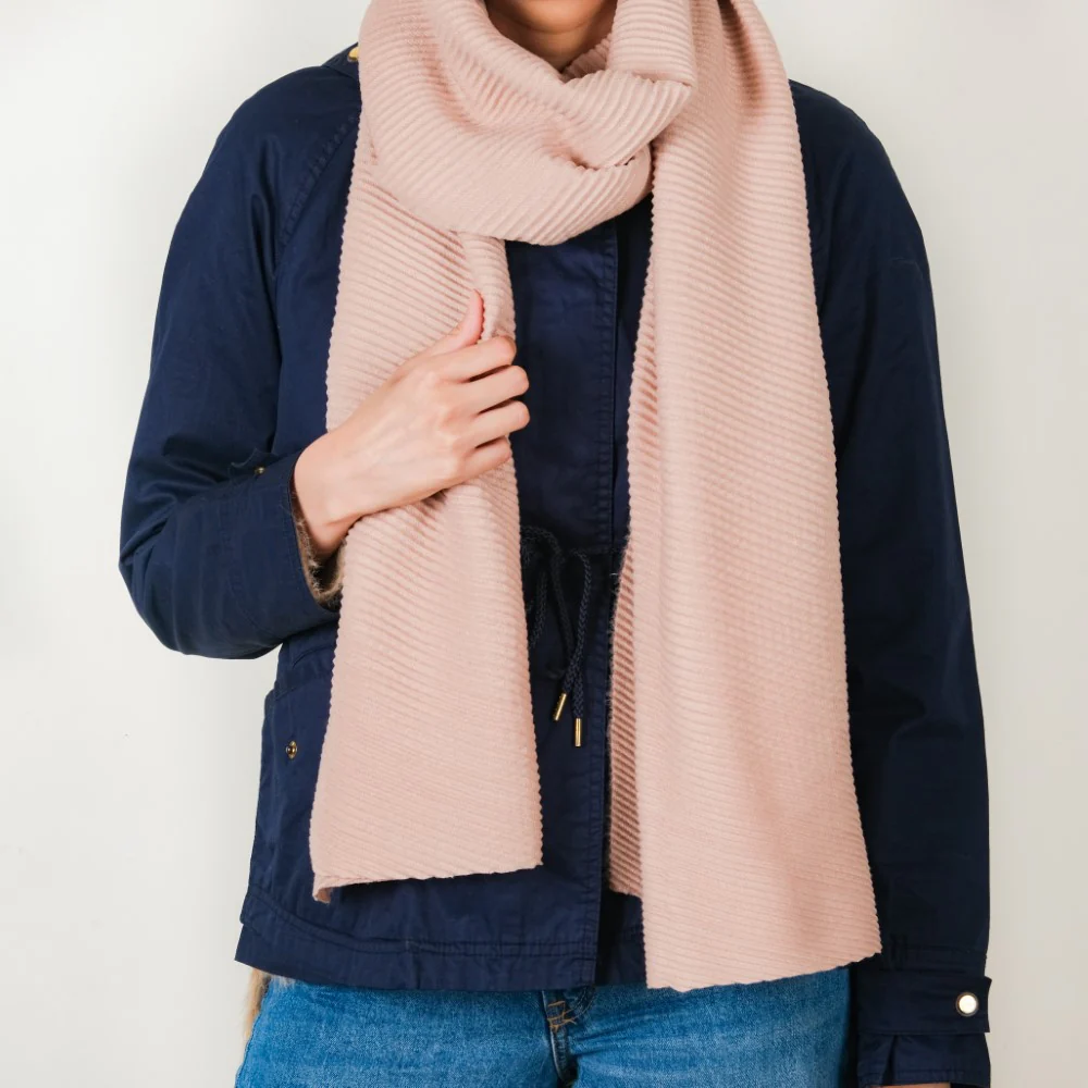 Ribbed Pret Scarf Beige - Image 4
