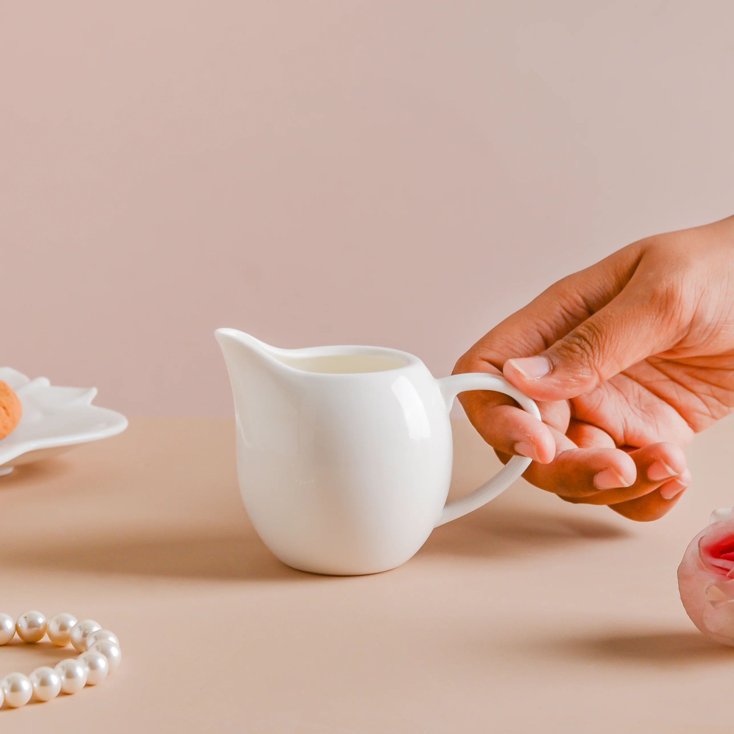 Riona Ceramic Creamer White - Image 5