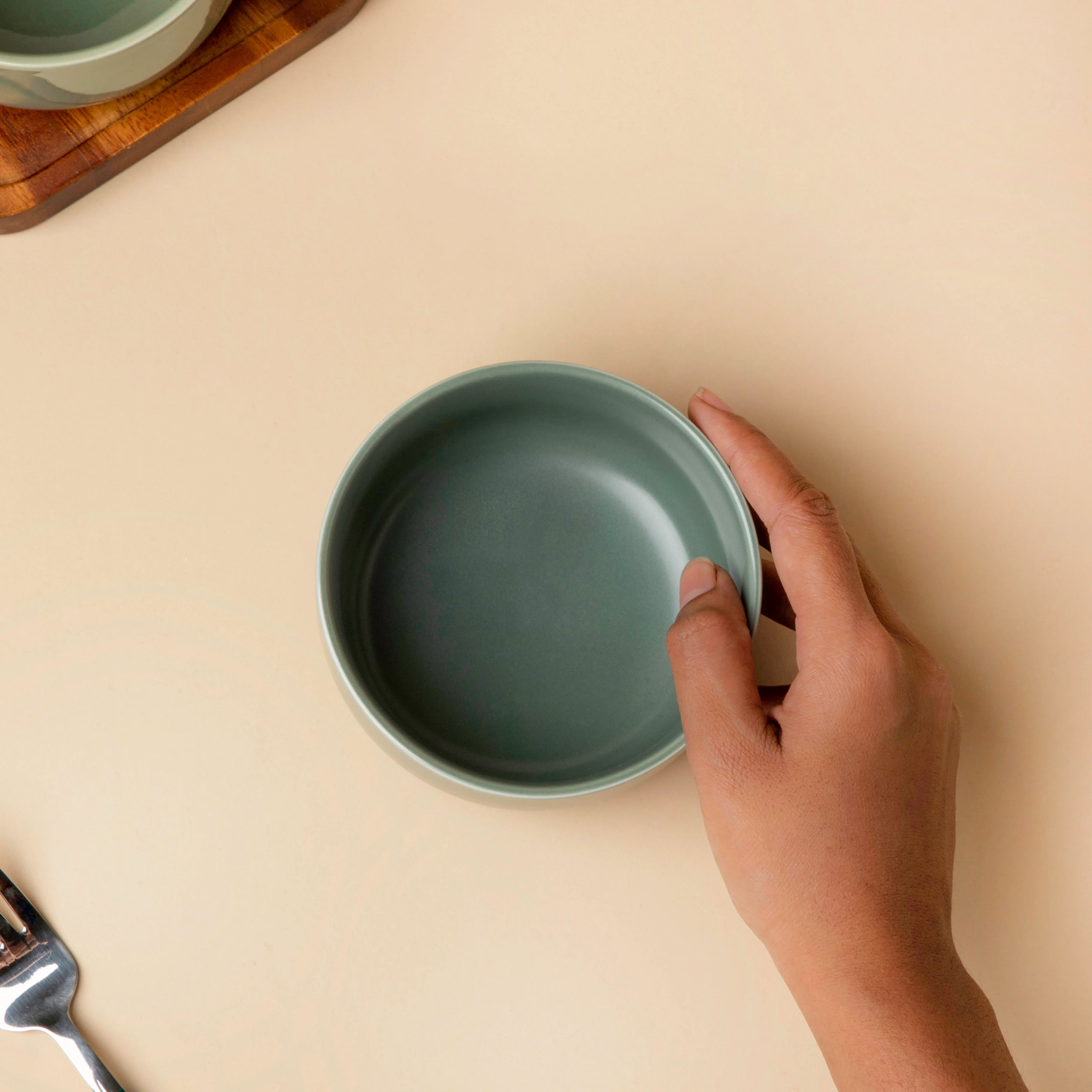 Riona Ceramic Dessert Bowl Matte Green - Image 3