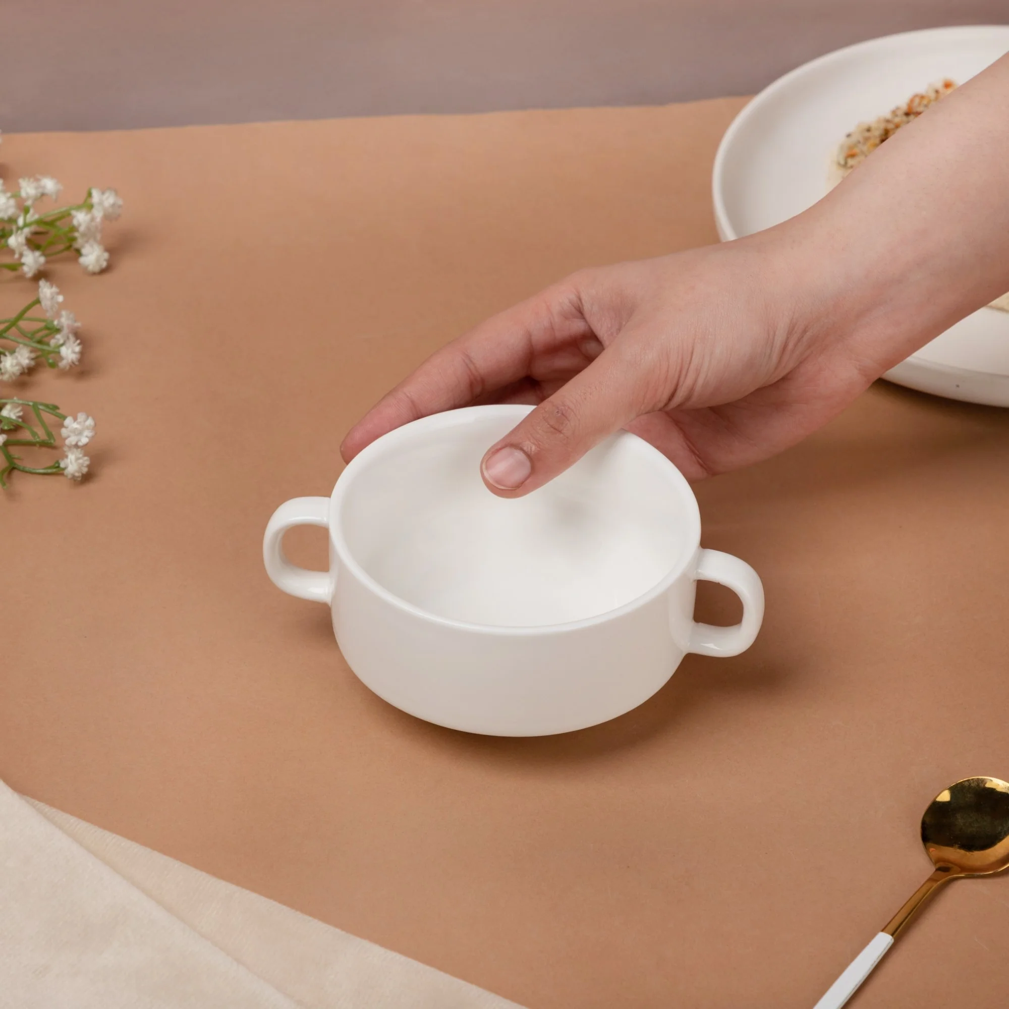 Riona Ceramic Soup Bowl With Handle White - Image 2