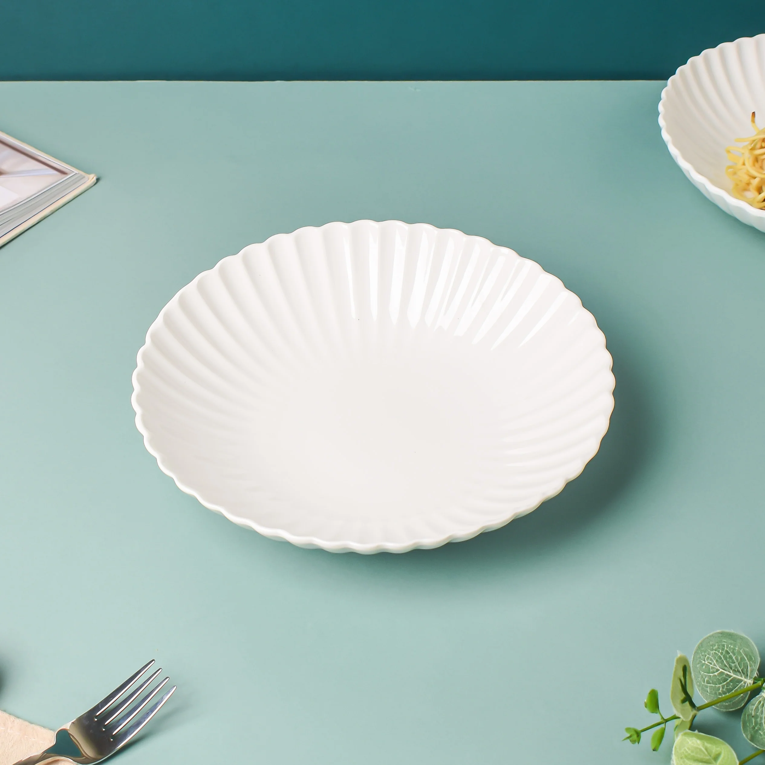 Riona Ribbed Ceramic Pasta Dish White 9 Inch - Image 4