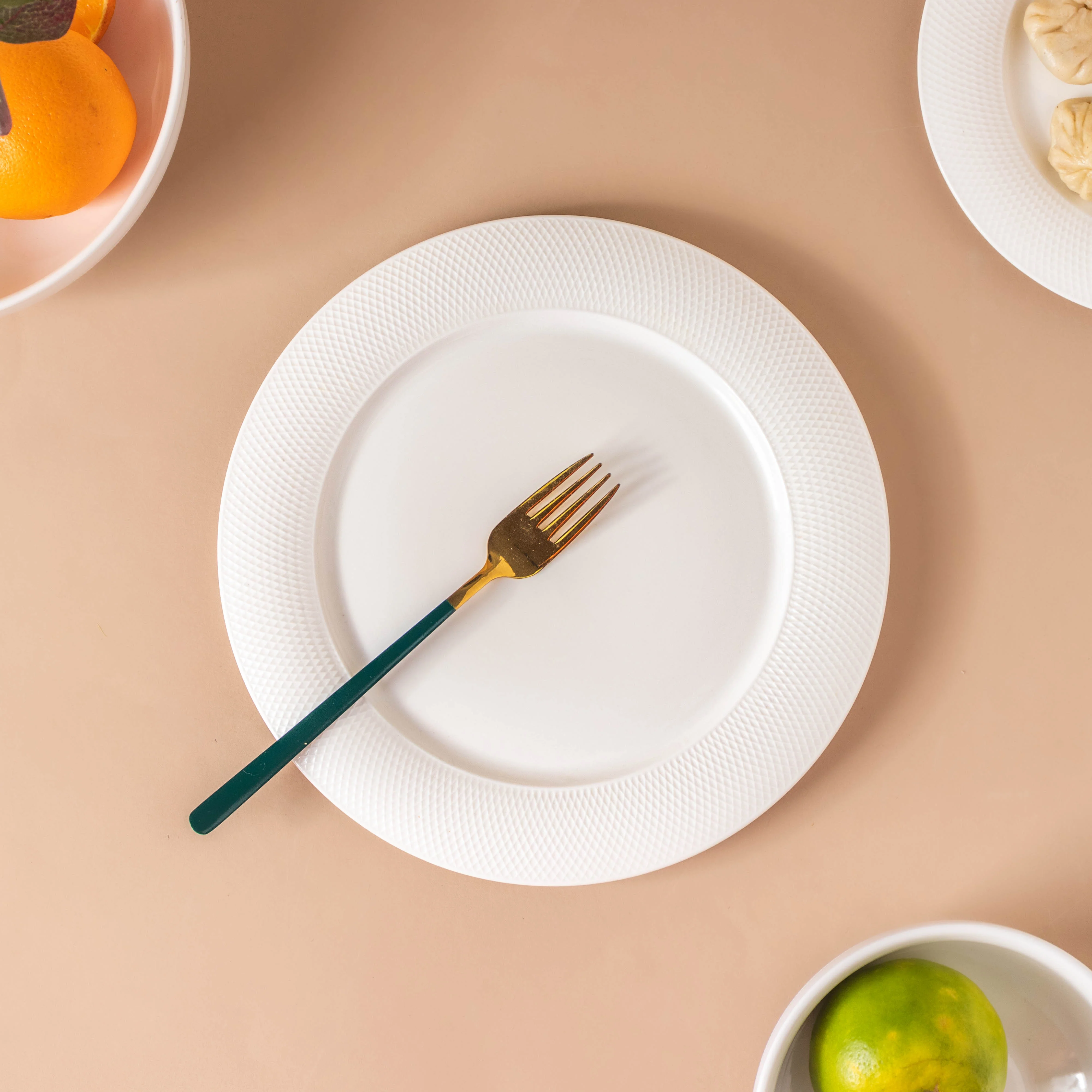 Riona Textured Ceramic Dinner Plate White 10 Inch - Image 3