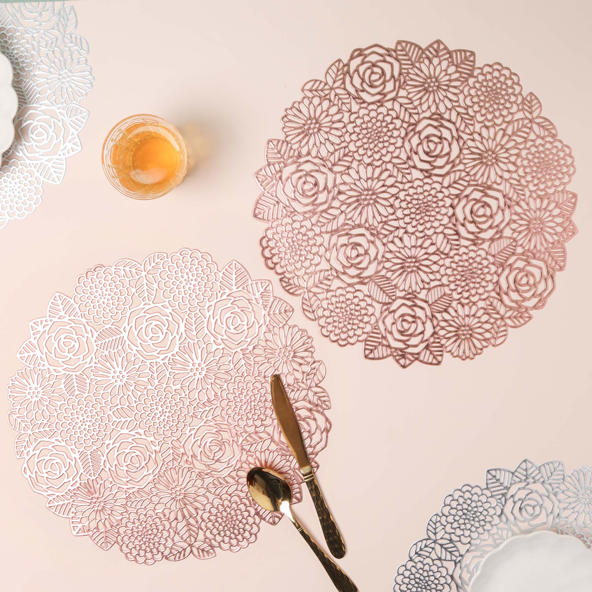 Rose Design Table Mat Set of 2 - Image 2