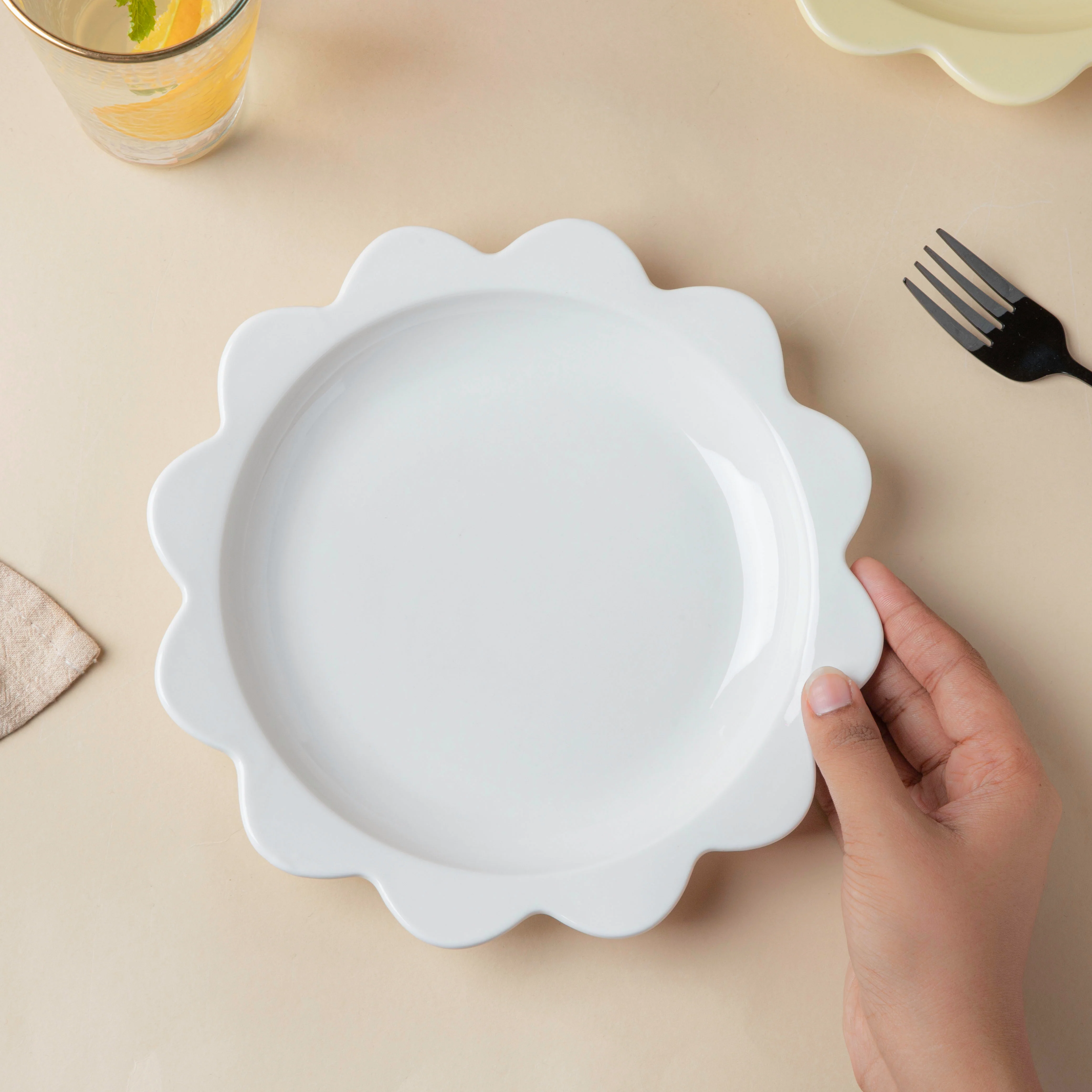 Rosette Ceramic Snack Plate White 8.5 Inch - Image 2