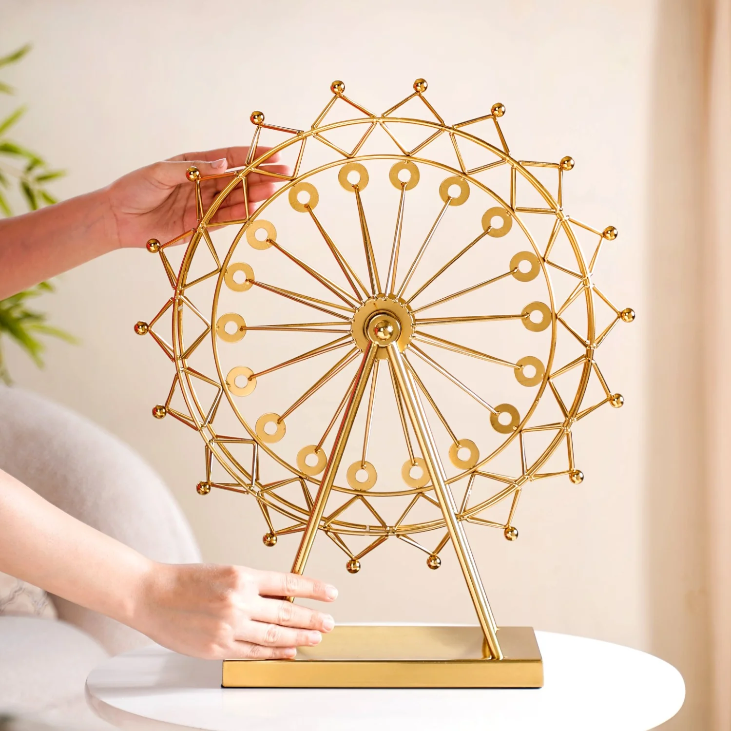 Rotating Ferris Wheel Large Metal Showpiece - Image 2