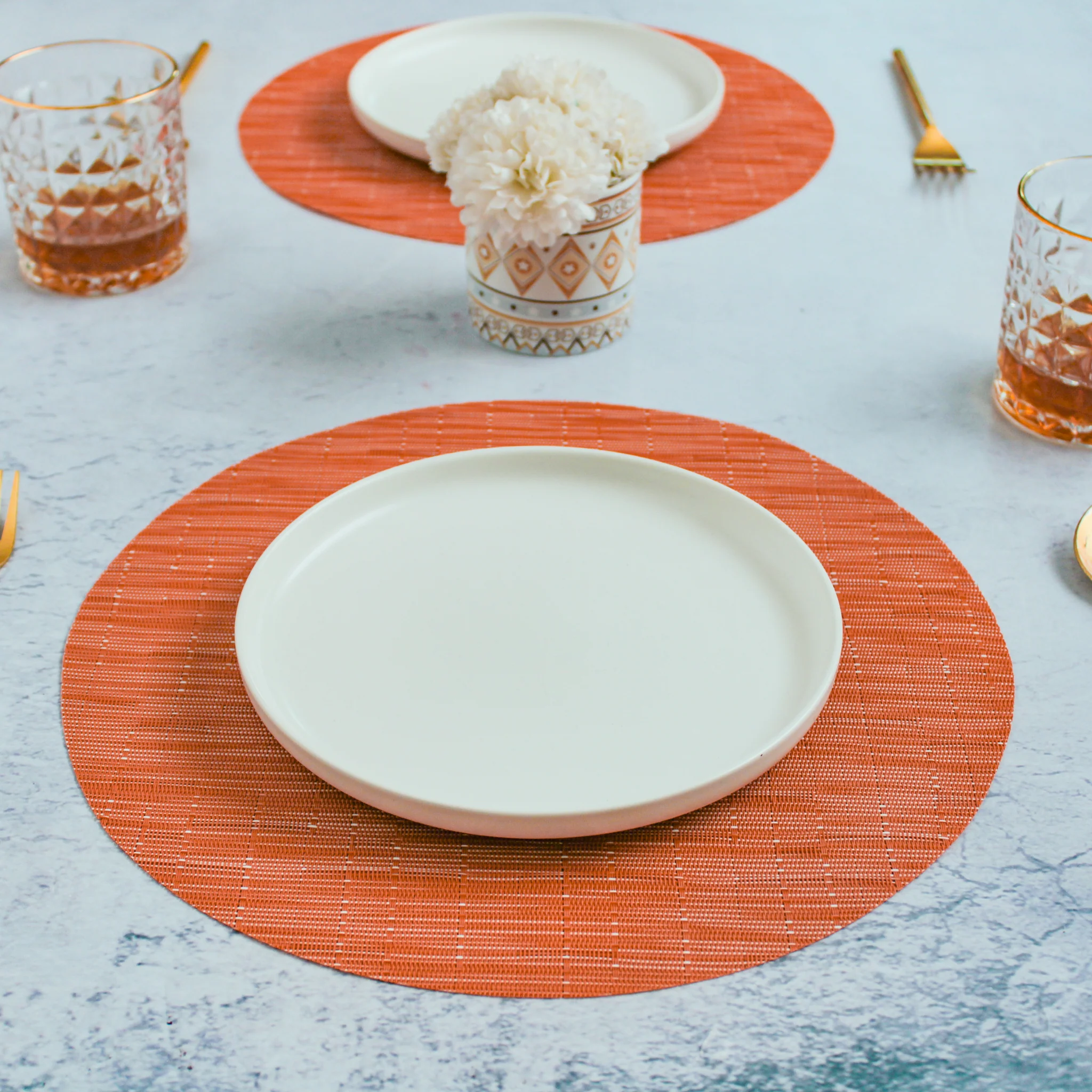 Round Placemat Orange Set of 4 - Image 4