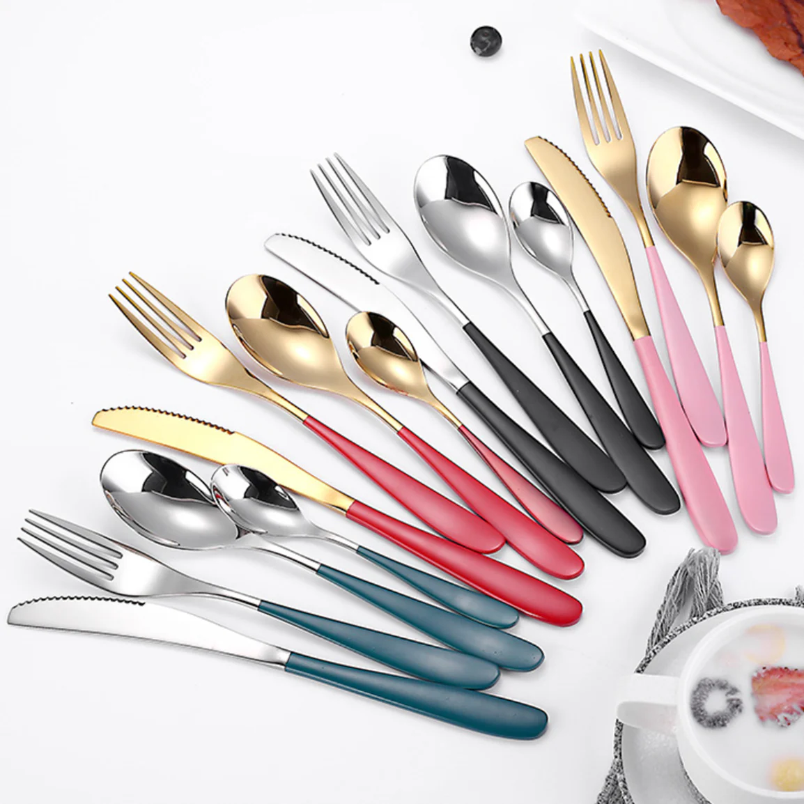 Royal Cutlery Set - Image 9