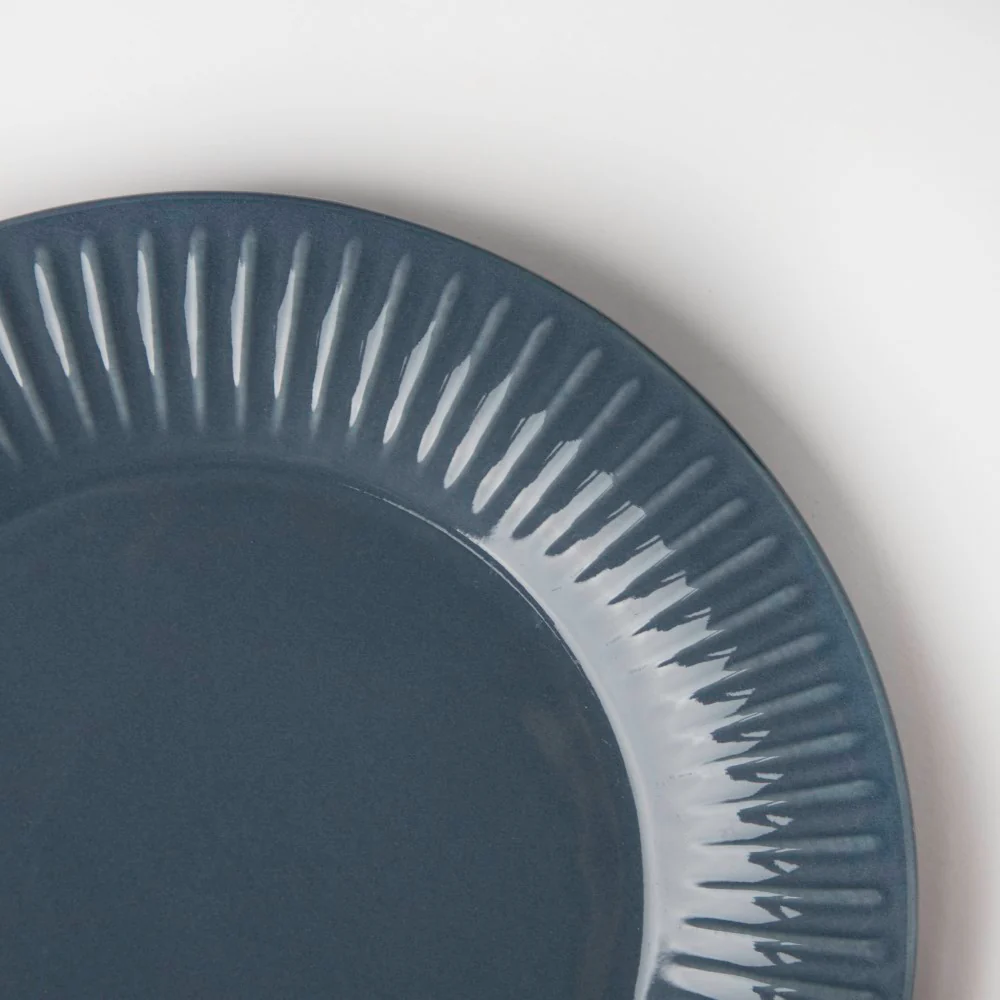 Royal Snack Plate Greyish Blue Small 8.5 Inch - Image 5