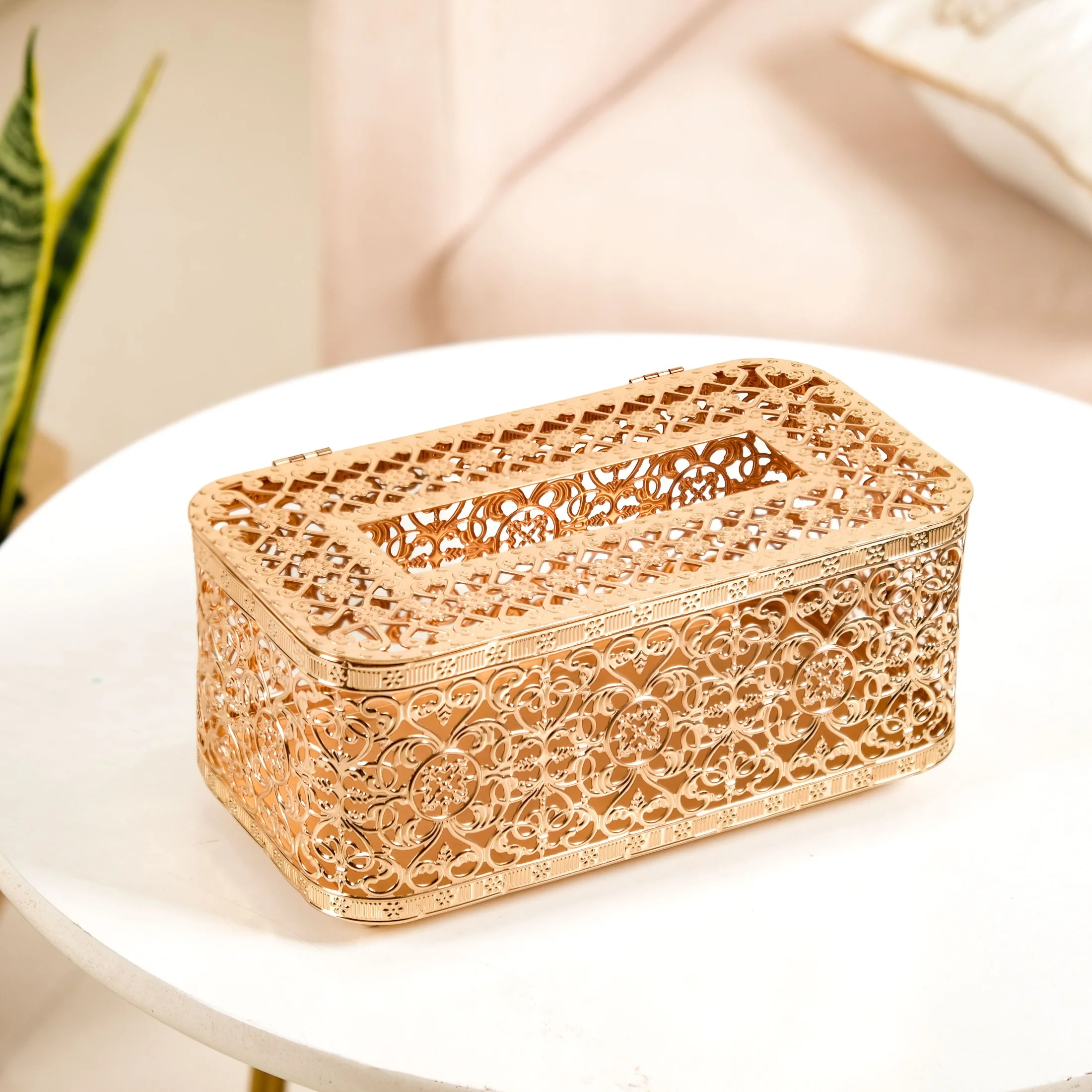 Royalcore Decorative Tissue Paper Holder For Dining Table - Image 9