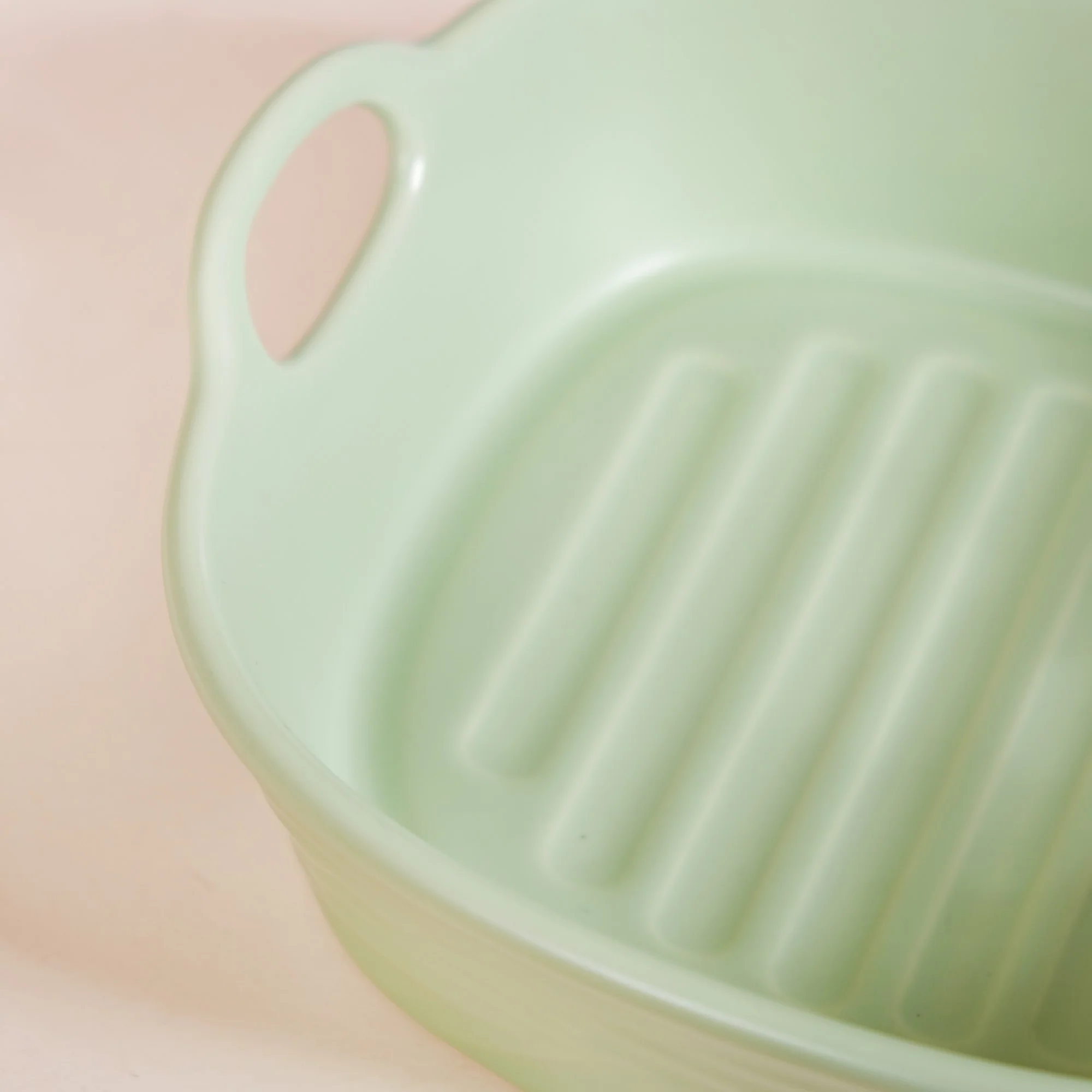 Sage Green Large Ceramic Serving Bowl 800 ml - Image 10
