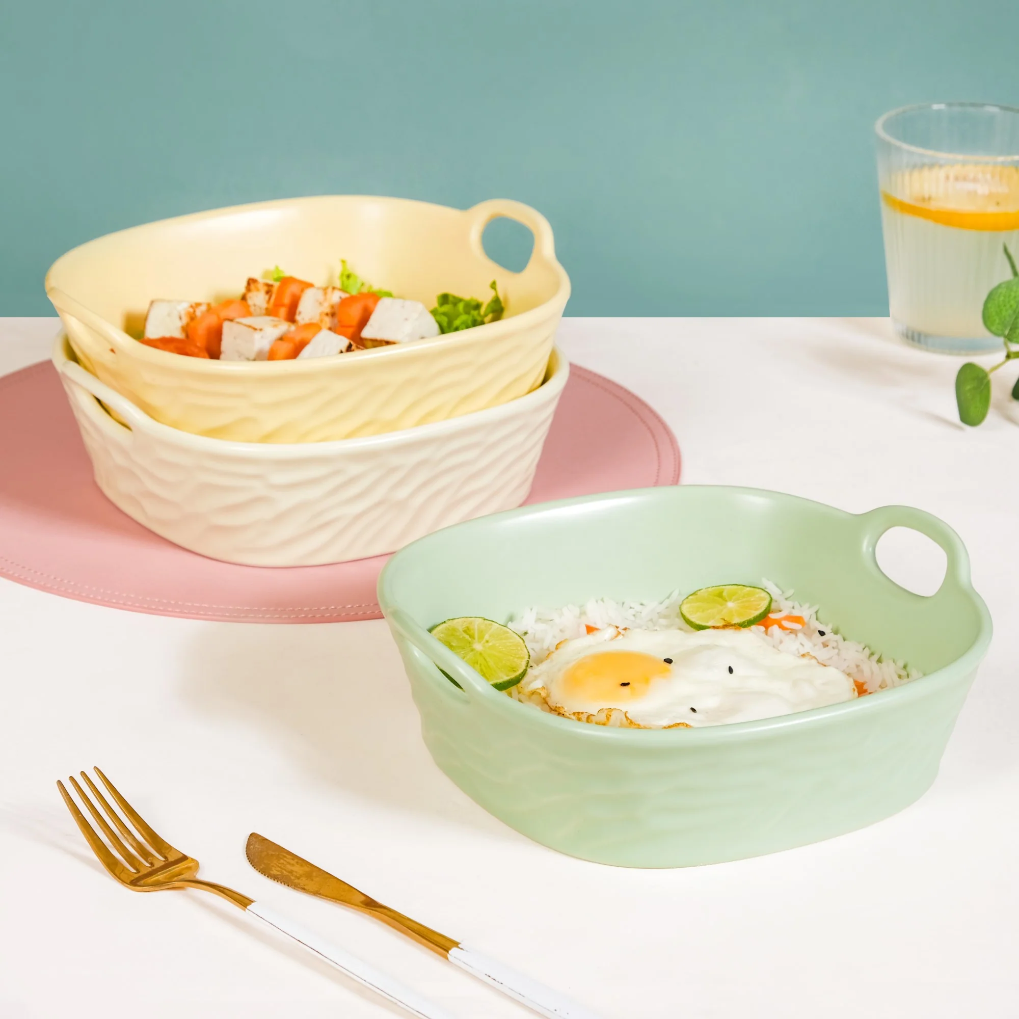 Sage Green Large Ceramic Serving Bowl 800 ml - Image 2