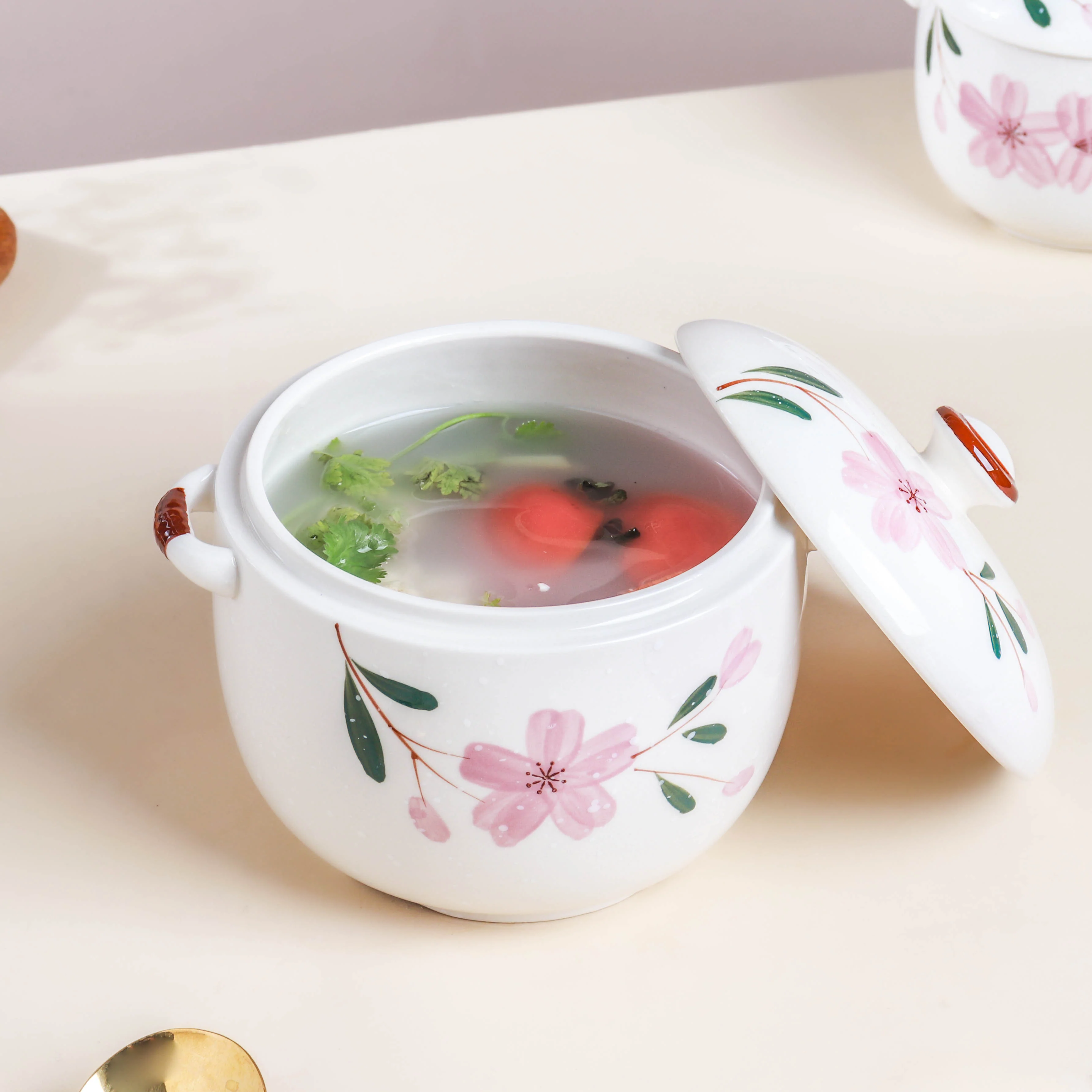 Sakura White Casserole Pot Medium - Image 3