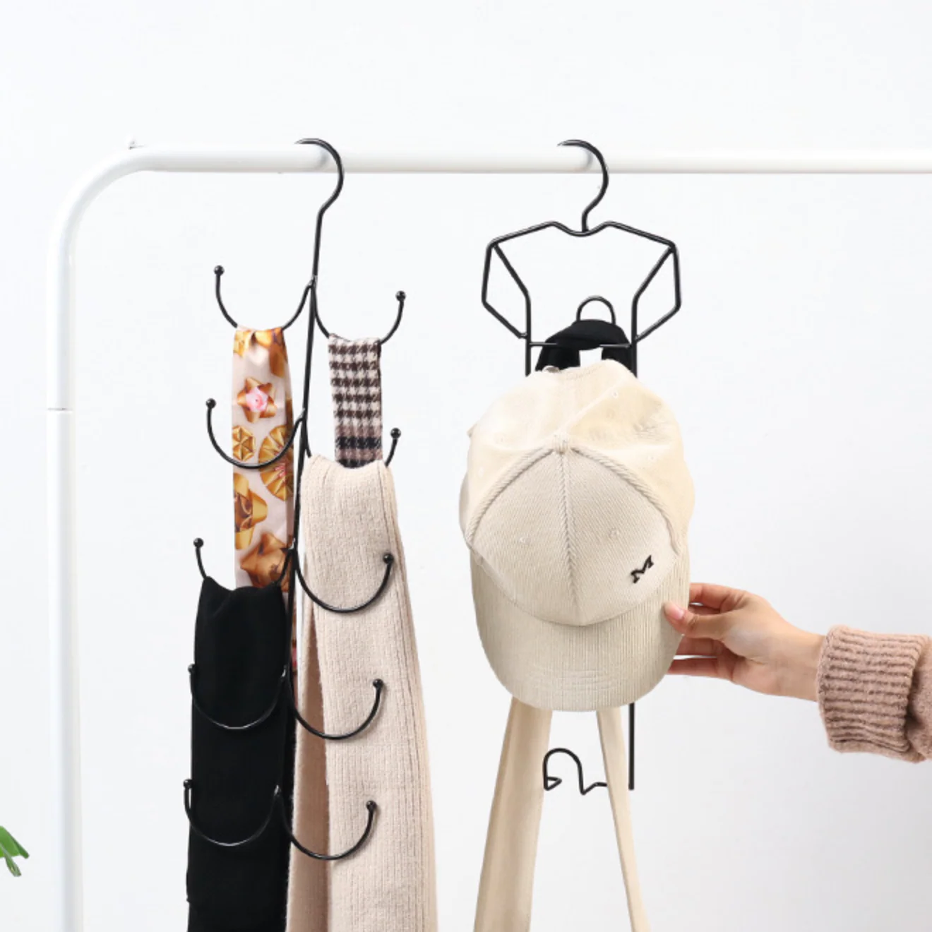 Scarf Hanger - Image 2