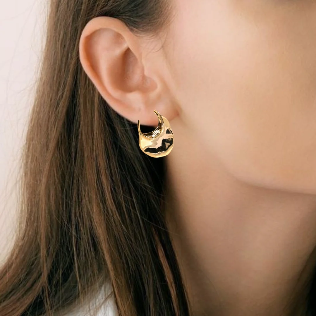 Sculpted Arc Hoop Earrings Gold - Image 6