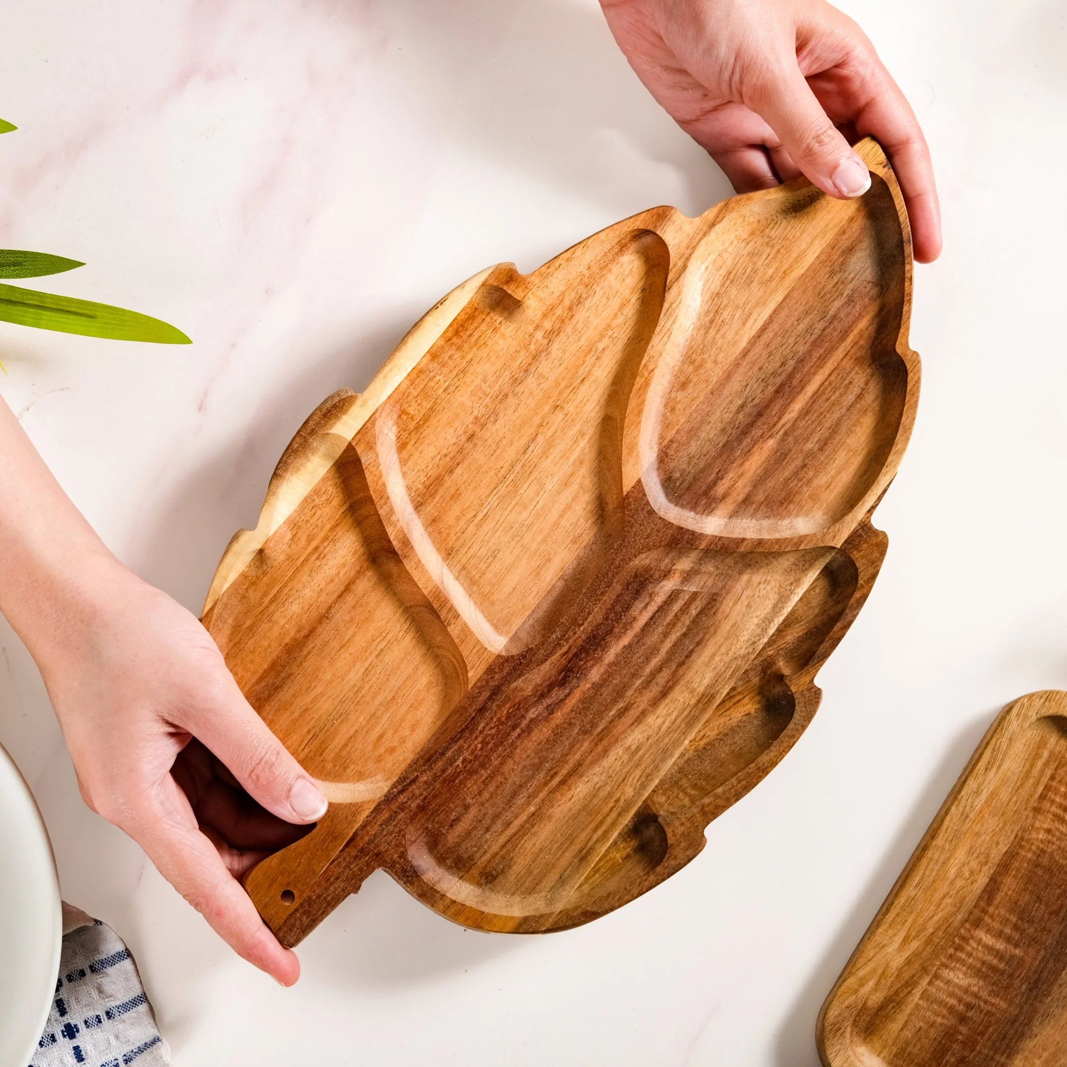Sectioned Leaf Snack Platter Acacia Wood 12 Inch - Image 2