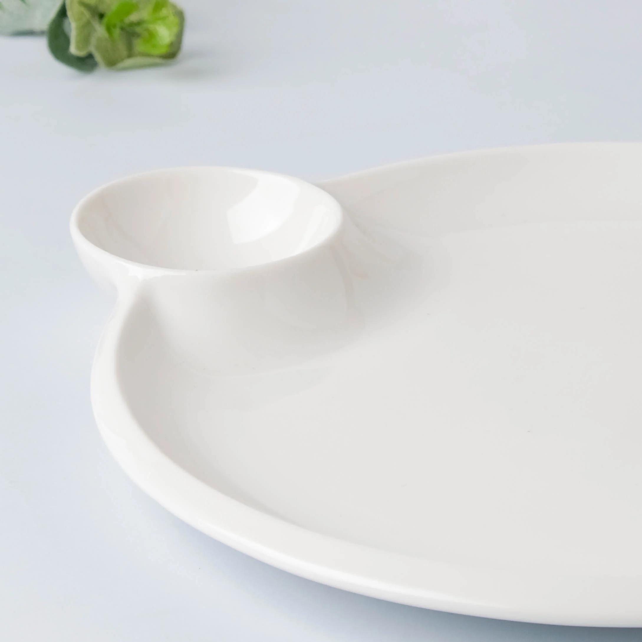 Serena Lily White Round Section Plate - Image 6