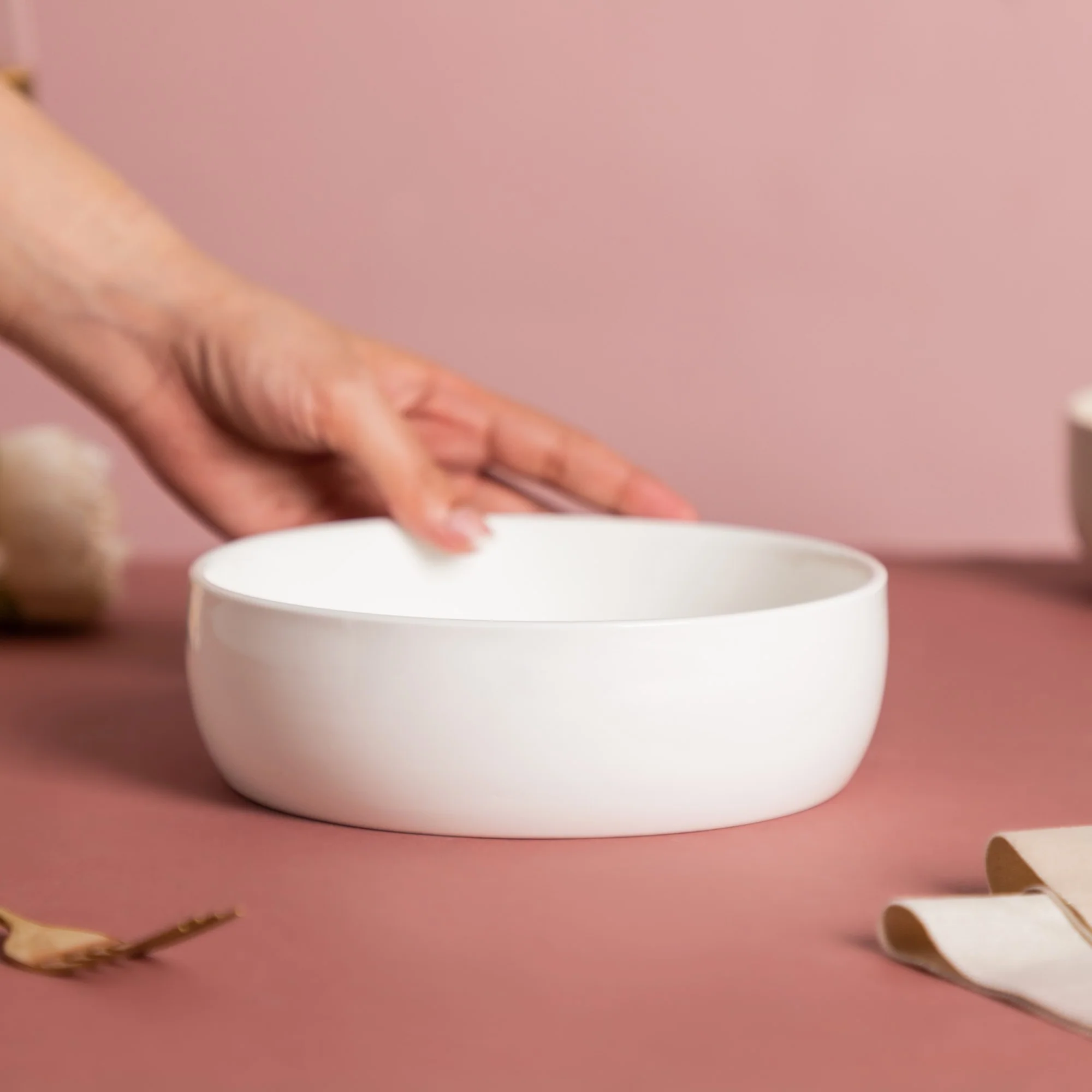 Serena Pearly White Round Serving Bowl 800 ml - Image 6