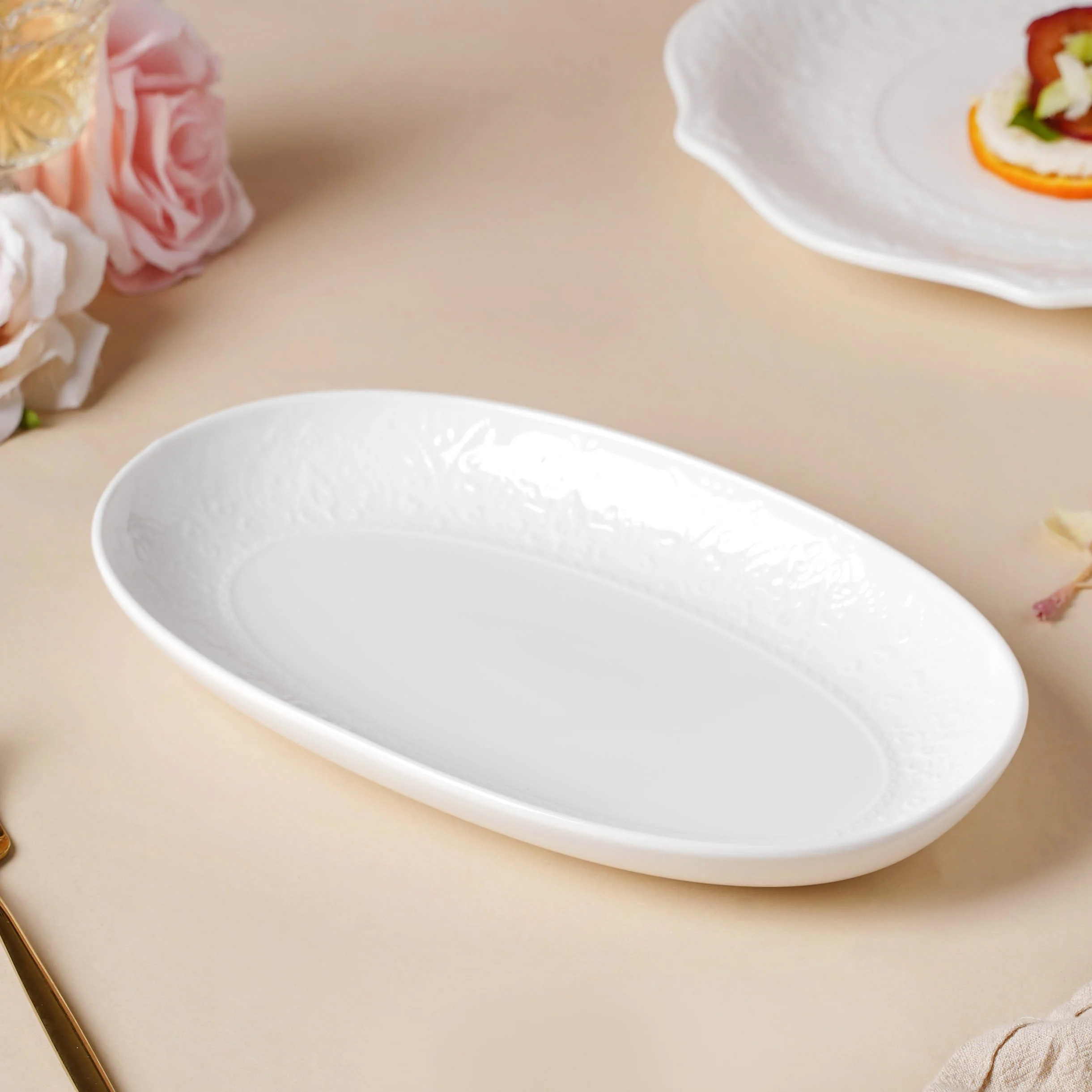 Serena Snowy White Floral Oval Platter - Image 4
