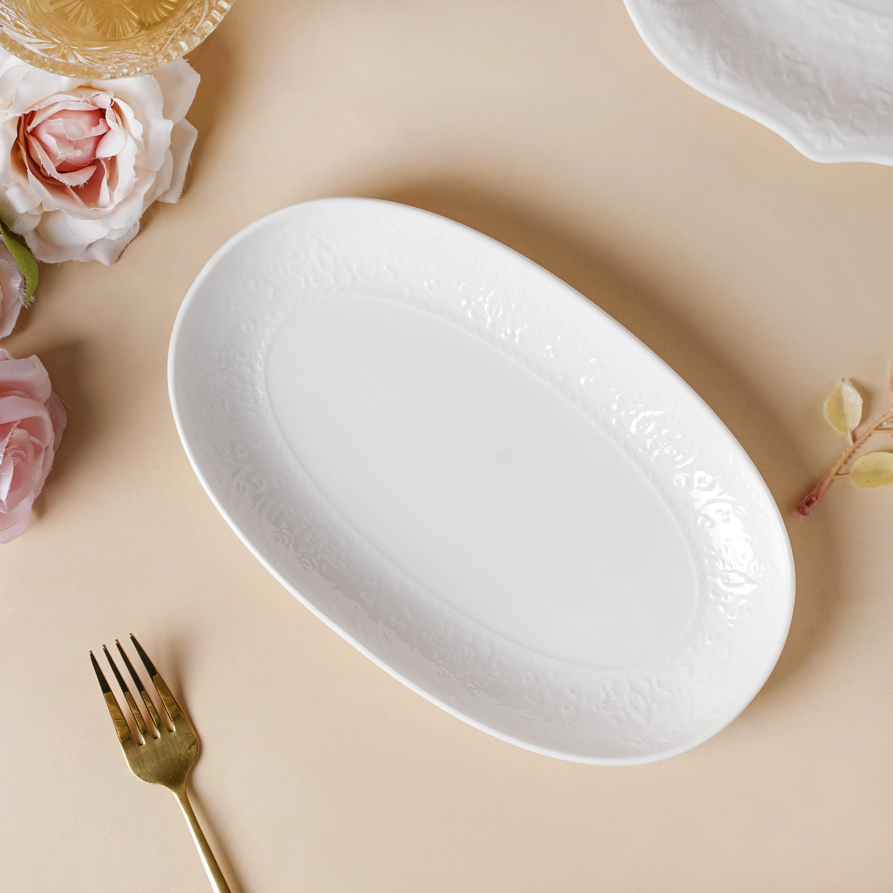 Serena Snowy White Floral Oval Platter - Image 6