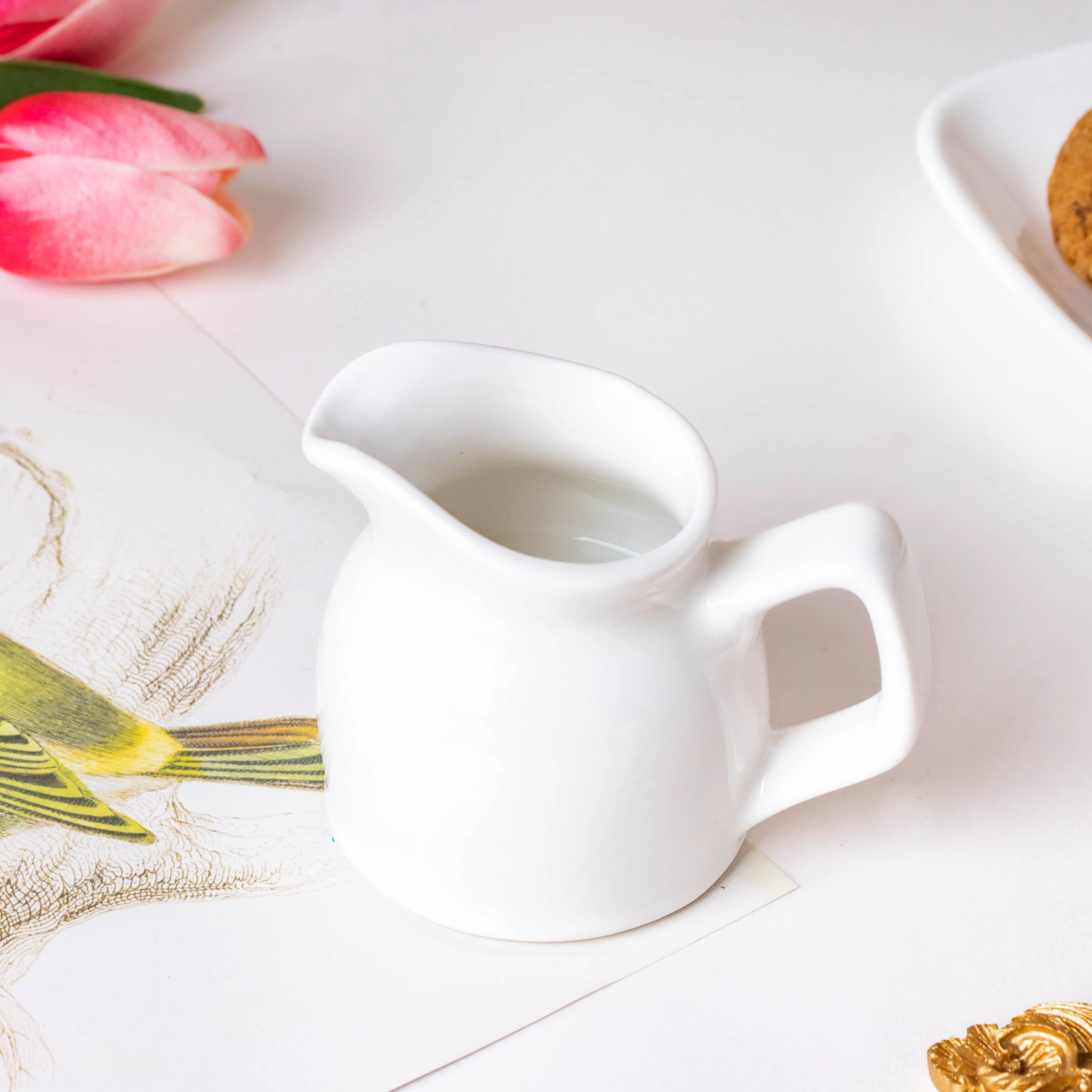 Serena White Truffle Milk Pot With Handle Small 100 ml - Image 3
