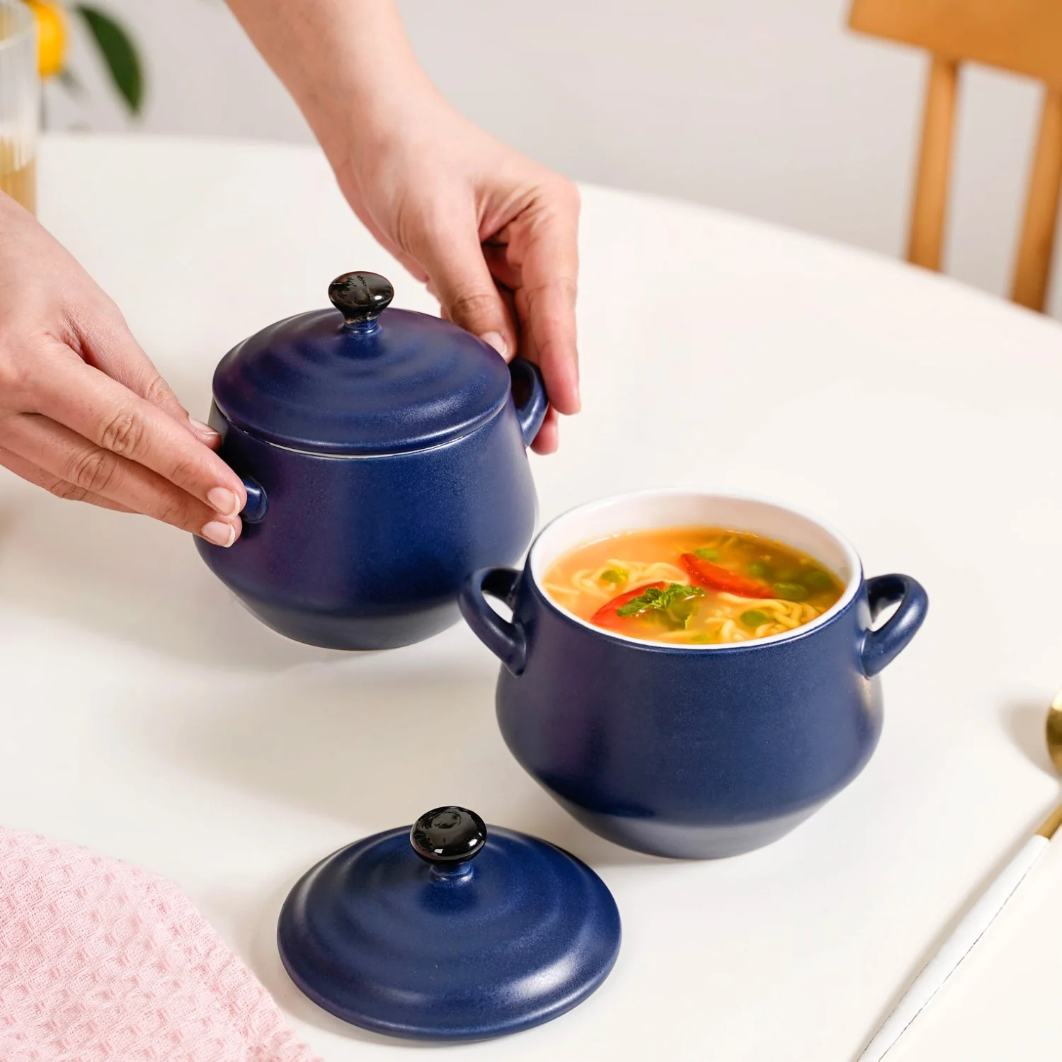 Set Of 2 Amara Ceramic Ramen Bowl Navy 450ml - Image 3