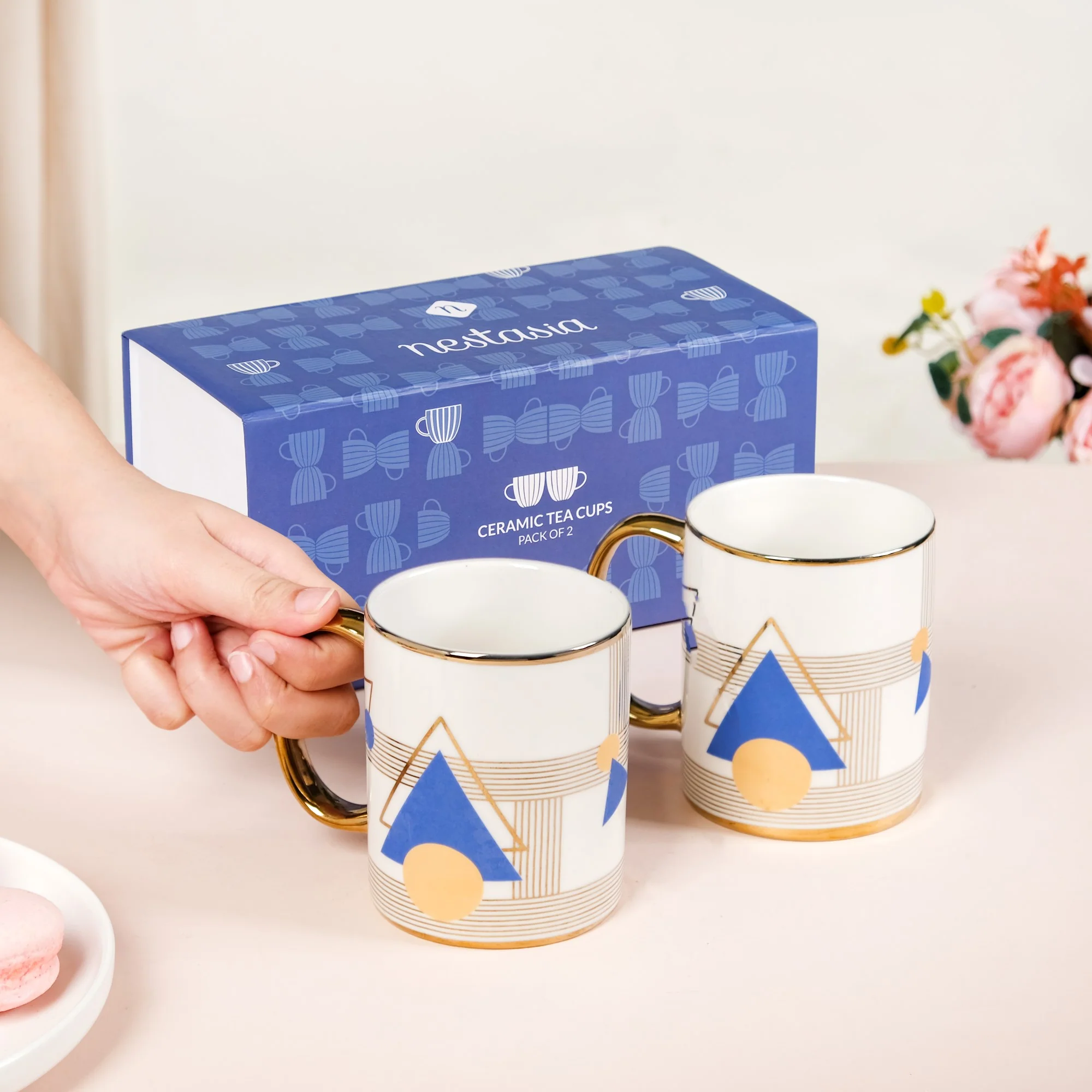 Set Of 2 Geometric Blue Gold Mugs With Gift Box 350ml - Image 3