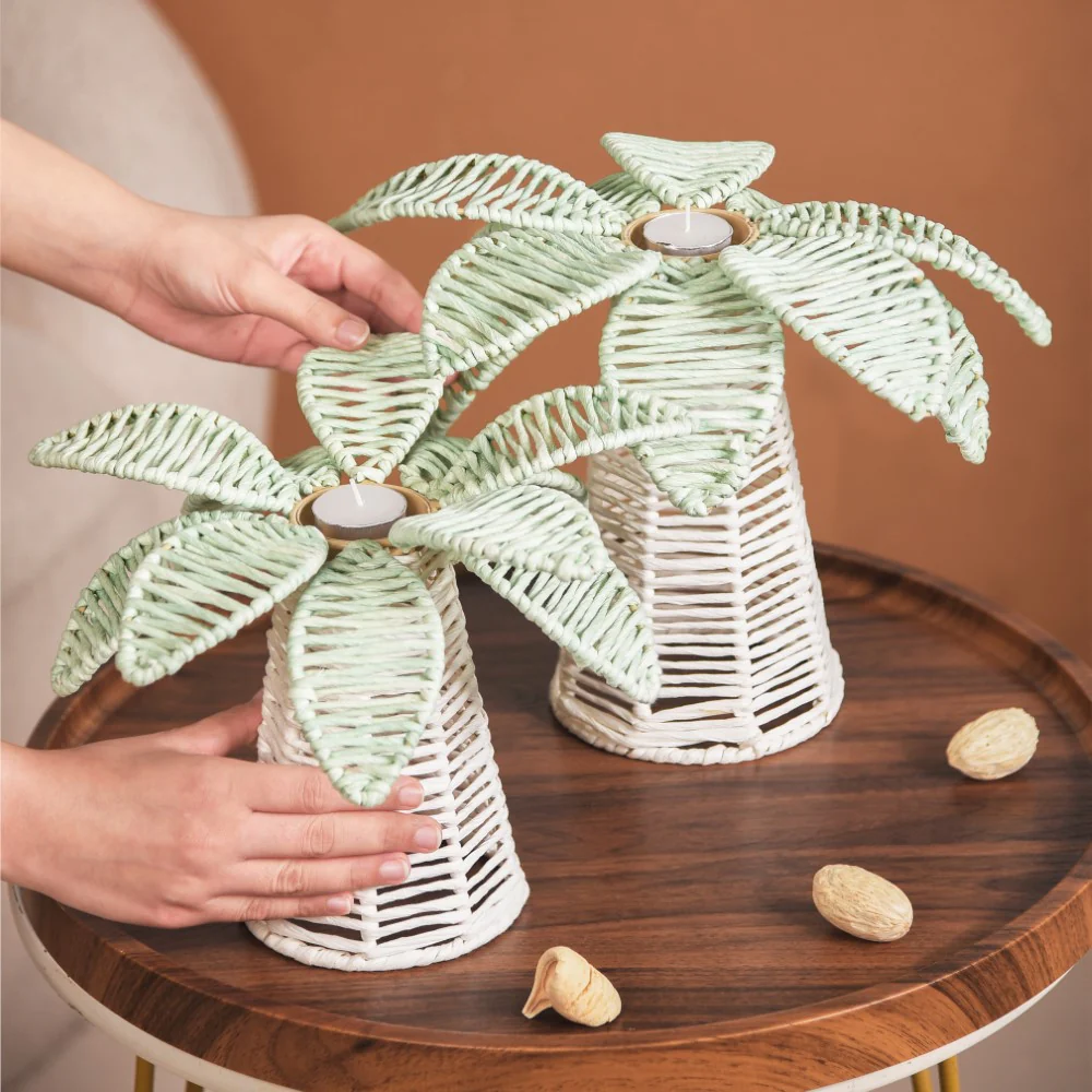 Set Of 2 Raffia Palm Candle Holder For Home Decor - Image 3