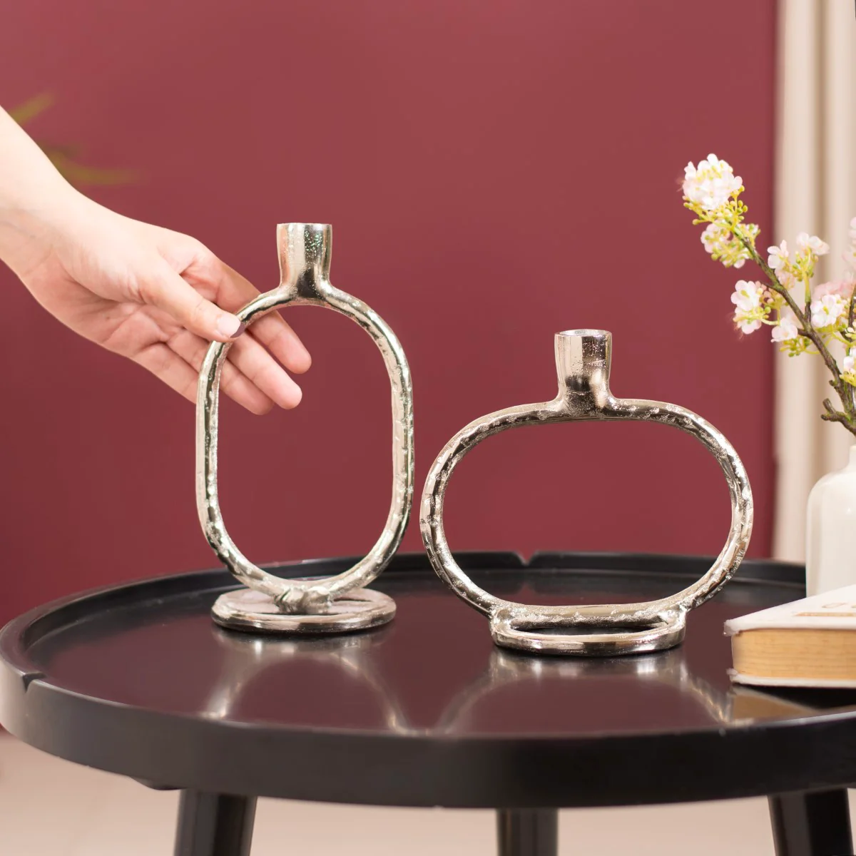 Set Of 2 Silver Modern Candle Stand - Image 2