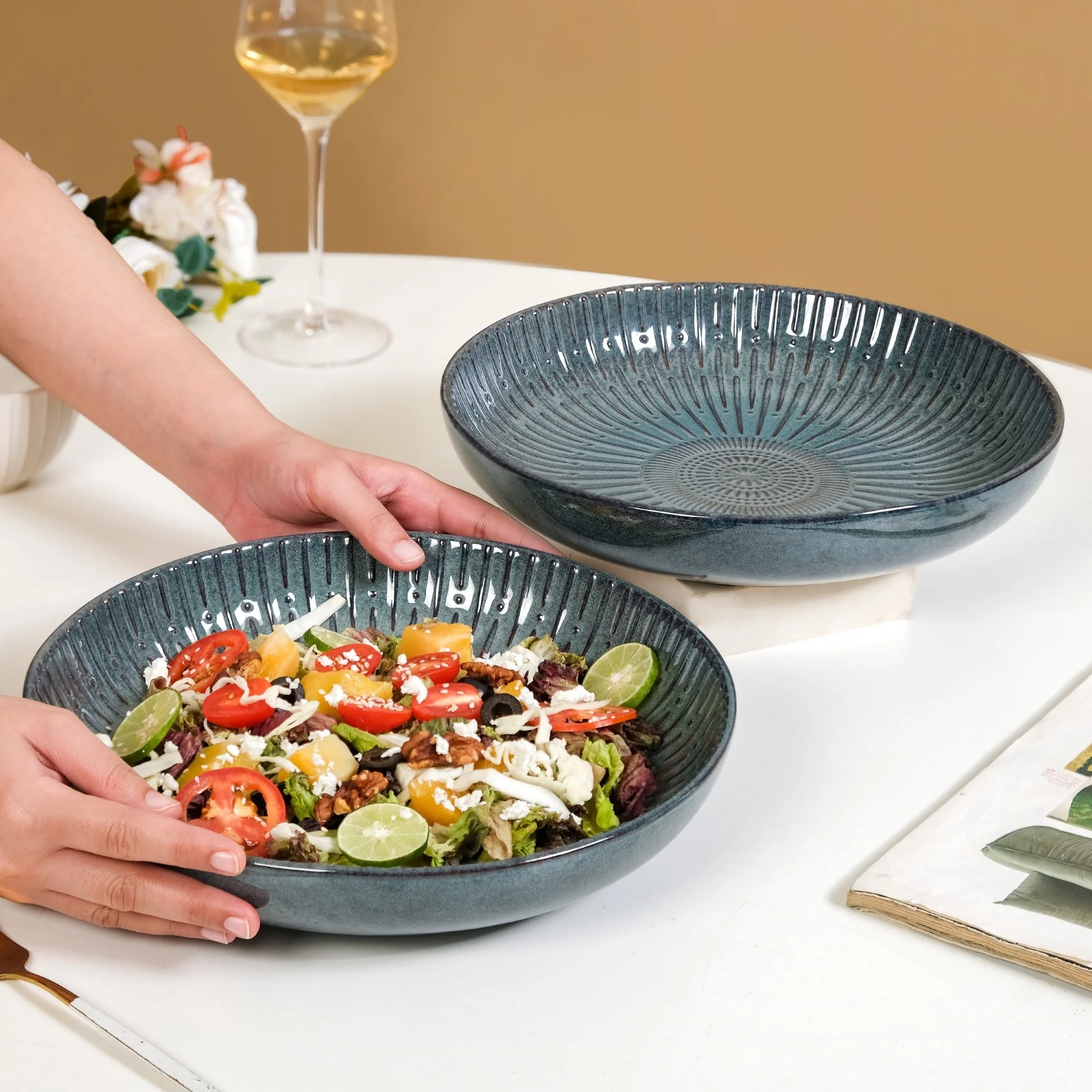 Set Of 2 Spiral Design Large Serving Dishes 1800ml - Image 2