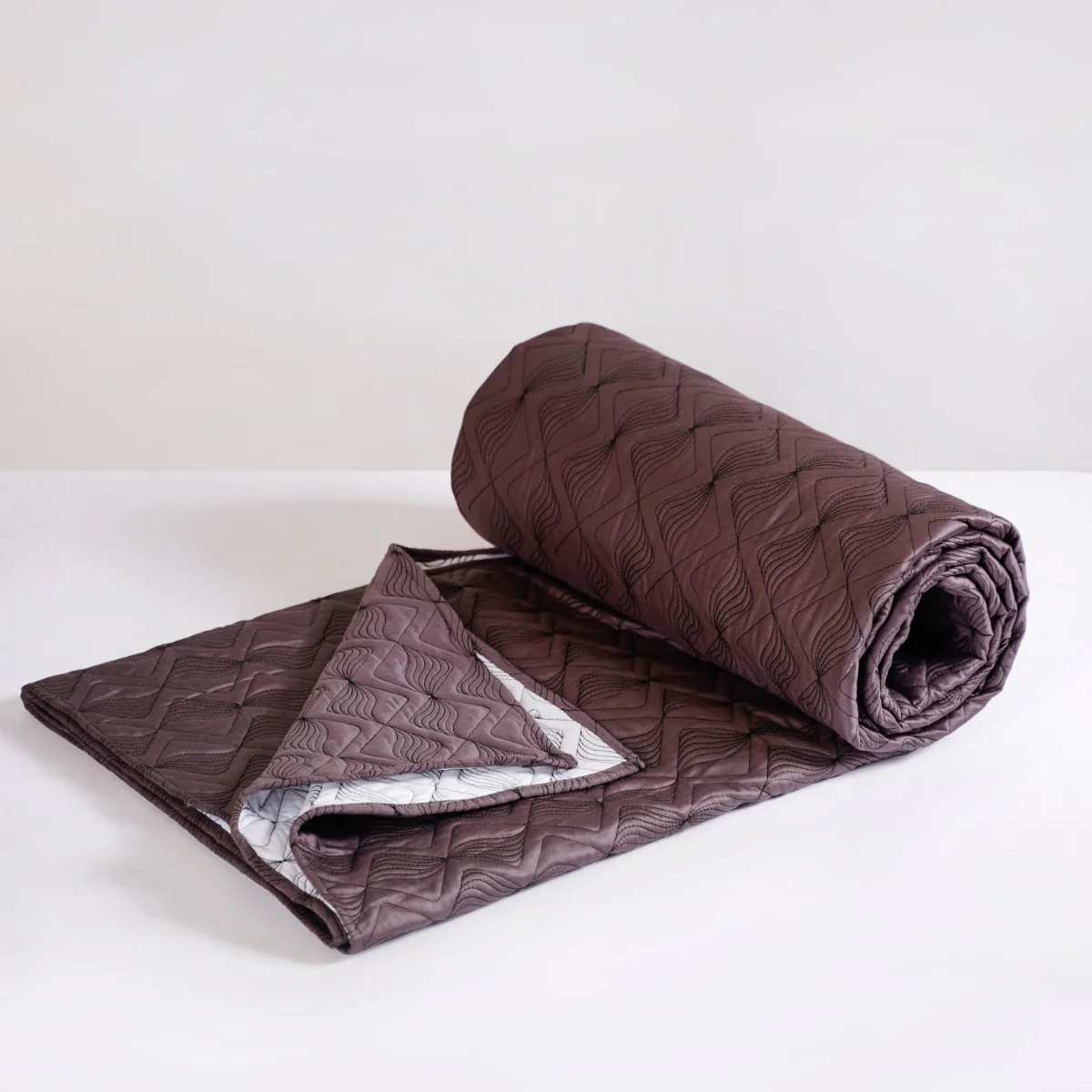 Set Of 3 Cotton King Size Bed Cover And Pillowcases - Image 3