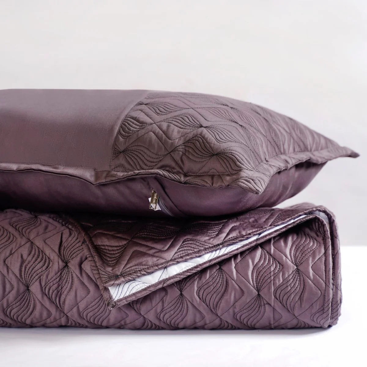 Set Of 3 Cotton King Size Bed Cover And Pillowcases - Image 4