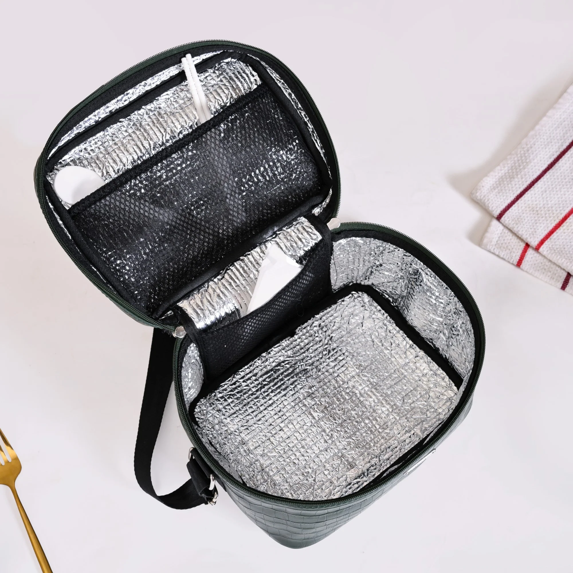 Set of 3 Lunch Box Lunch Bag Set Faux Leather Green - Image 9