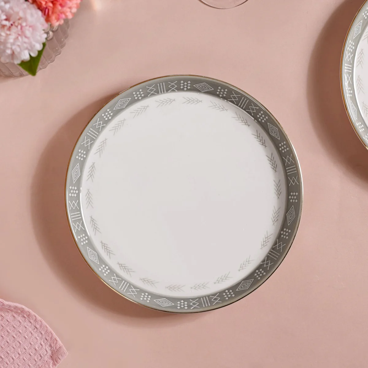 Set Of 4 Azo Grey Dinner Plates 10 Inch - Image 7