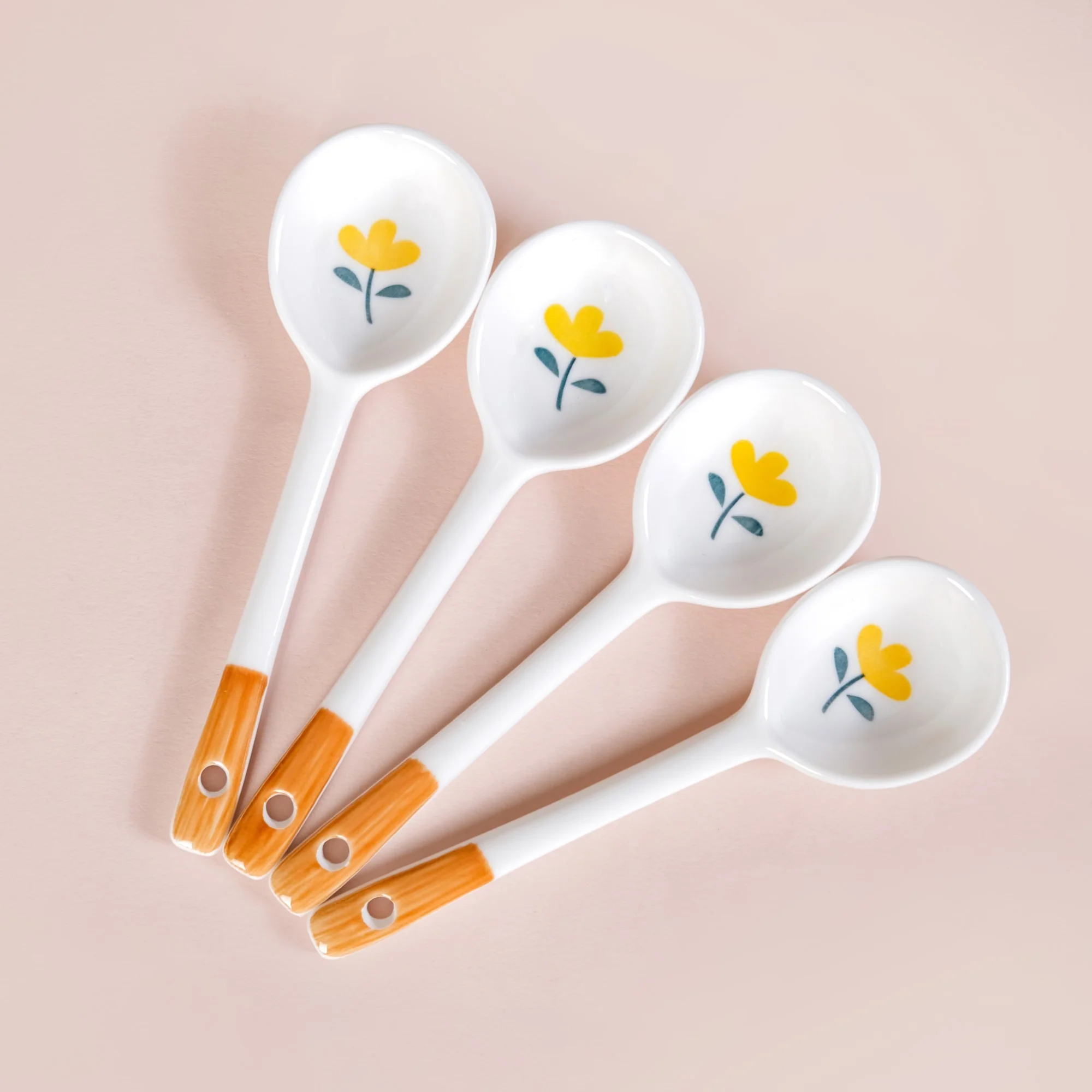 Set Of 4 Floret Soup Bowls With Spoons 400ml - Image 8