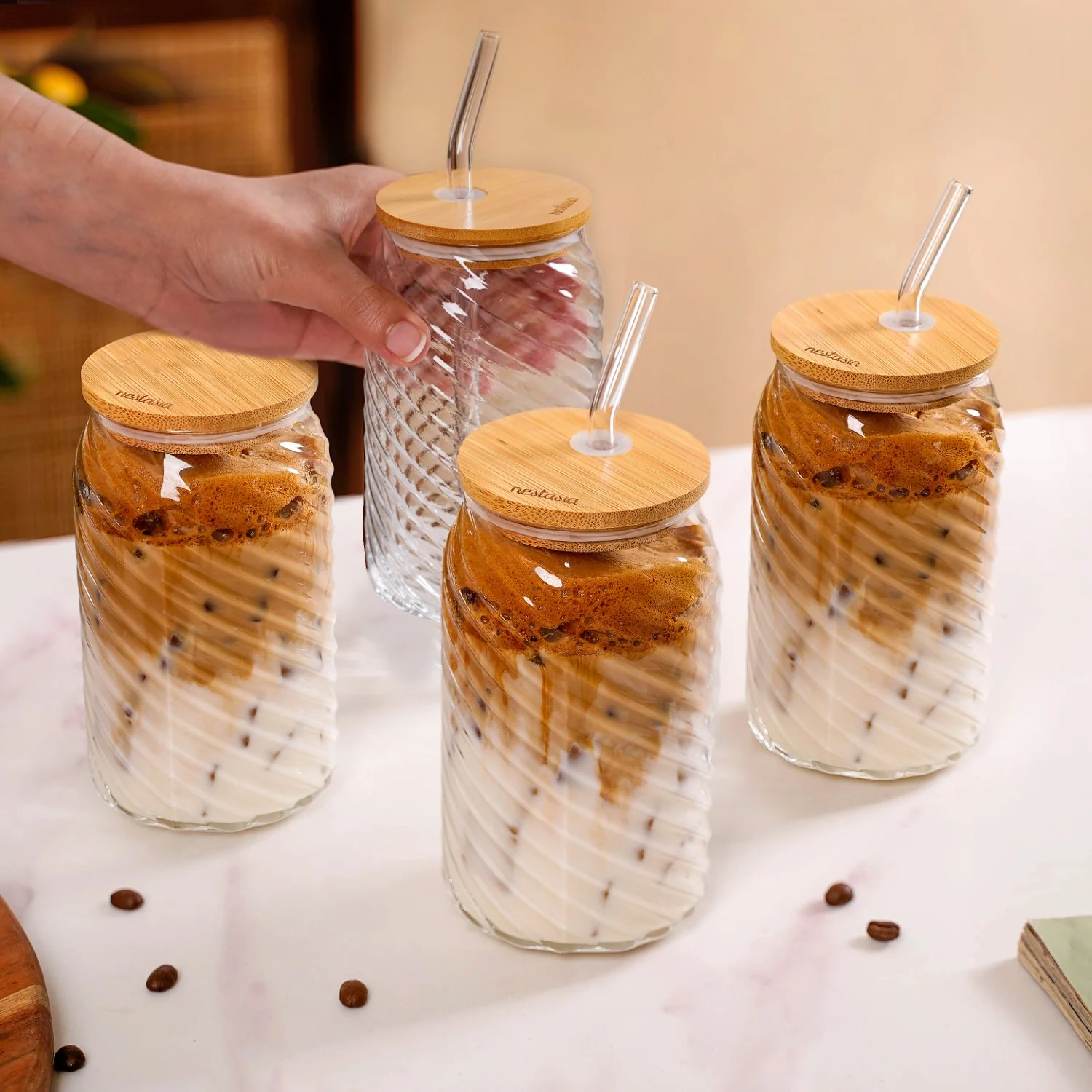 Set Of 4 Glass Tumblers With Wooden Lids And Glass Straws 500ml - Image 3