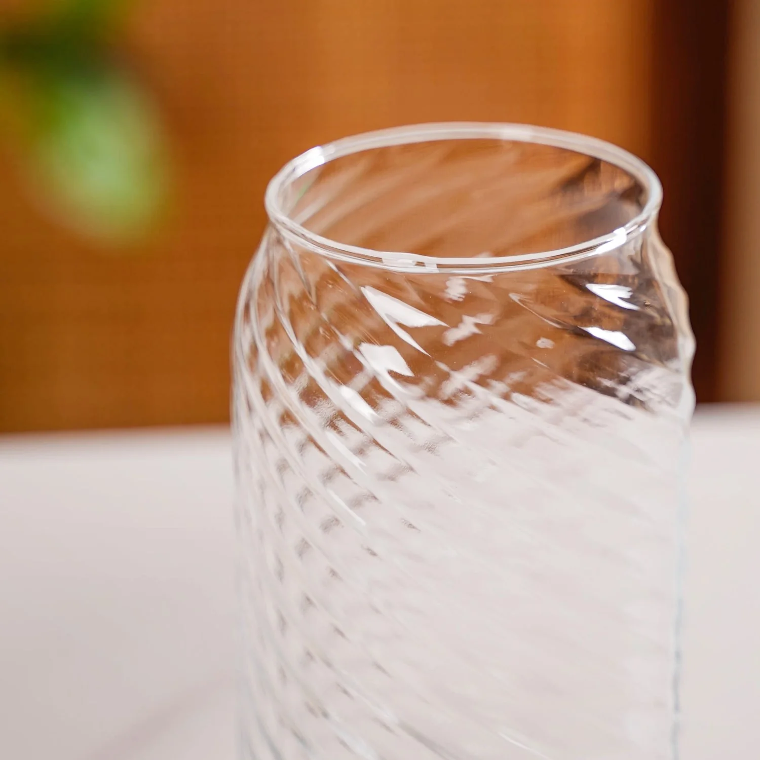 Set Of 4 Glass Tumblers With Wooden Lids And Glass Straws 500ml - Image 9