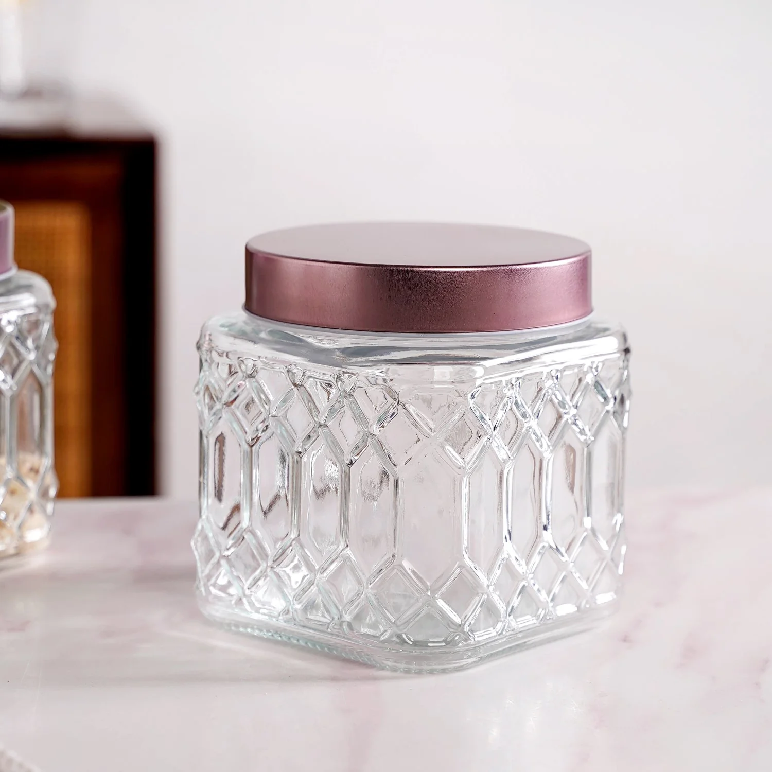 Set Of 4 Kitchen Square Glass Jars With Metal Lid 850ml - Image 8
