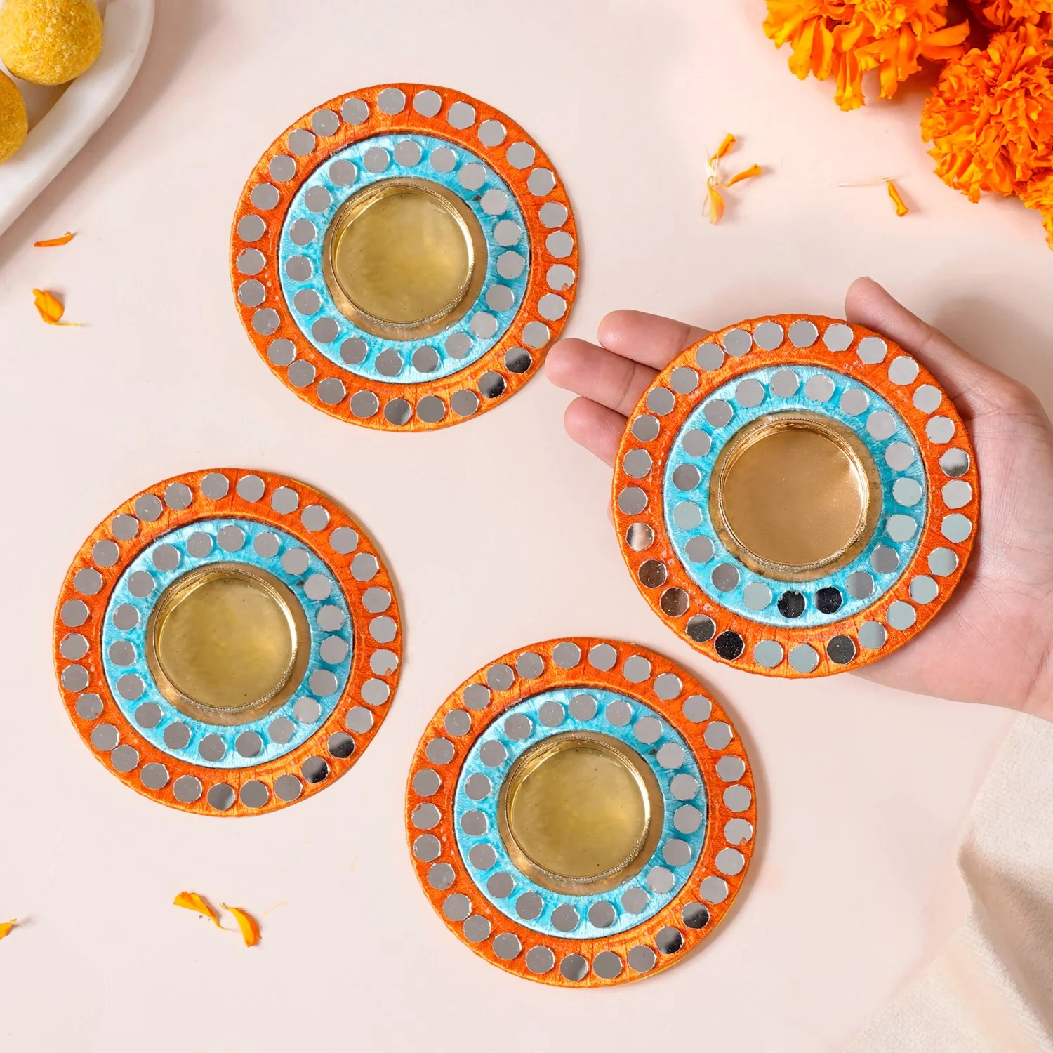 Set Of 4 Mirror Detailed Tea Light Holders - Image 2