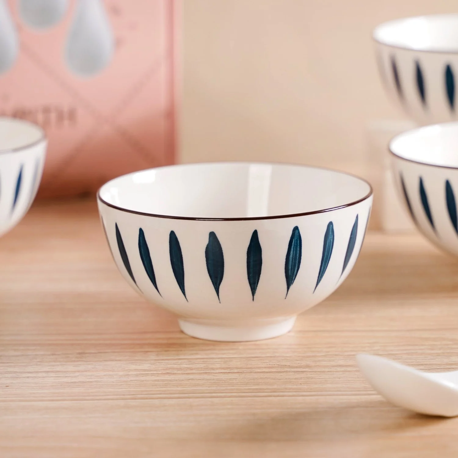 Set Of 4 Teardrop Soup Bowls With Spoon 350ml - Image 6