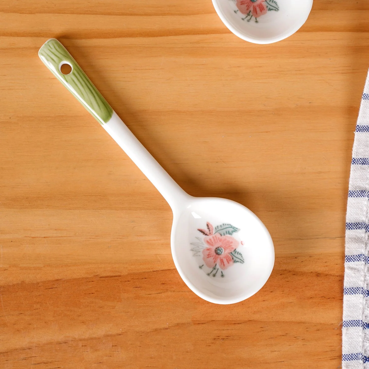 Set Of 4 Verona Soup Bowls With Spoons 400ml - Image 10