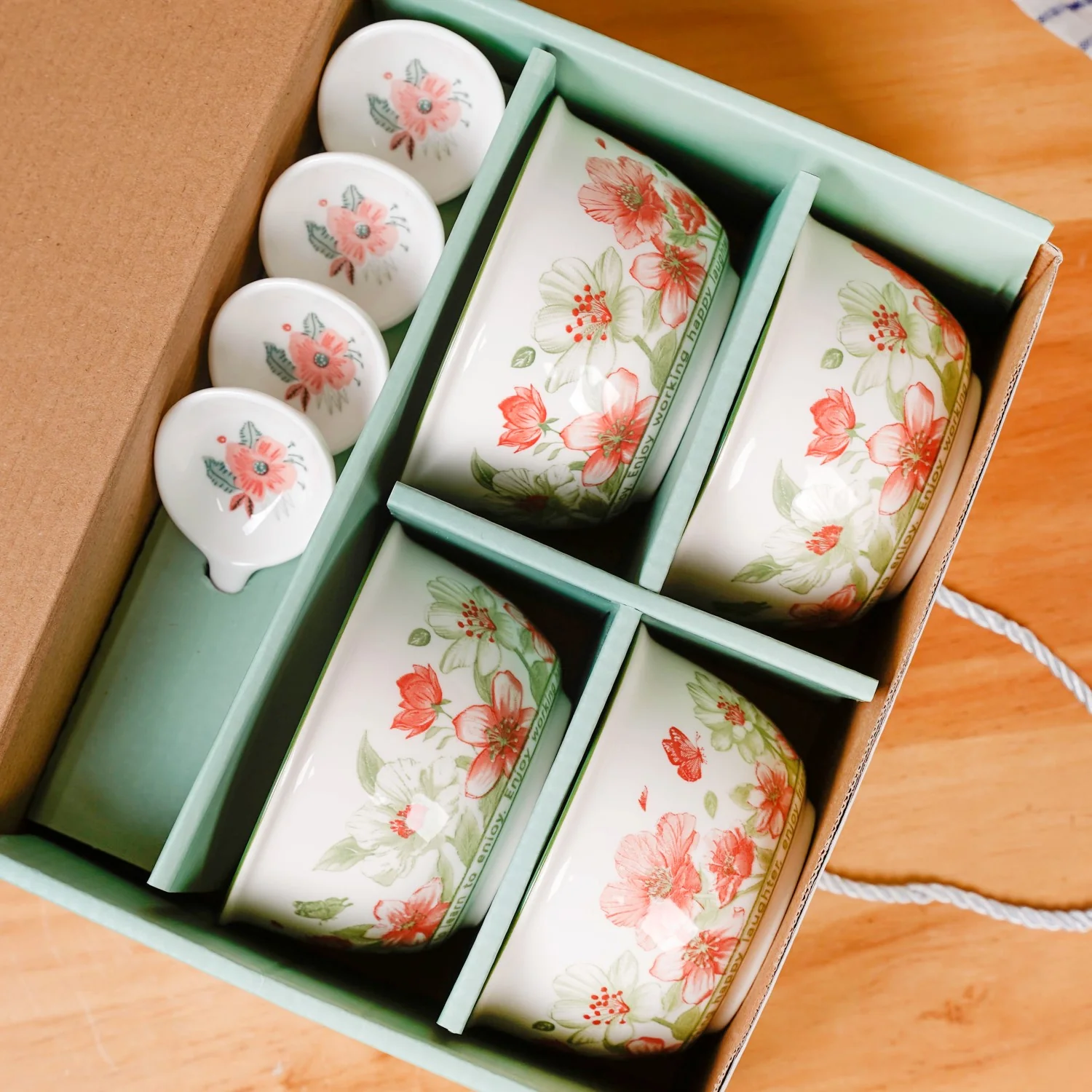 Set Of 4 Verona Soup Bowls With Spoons 400ml - Image 11