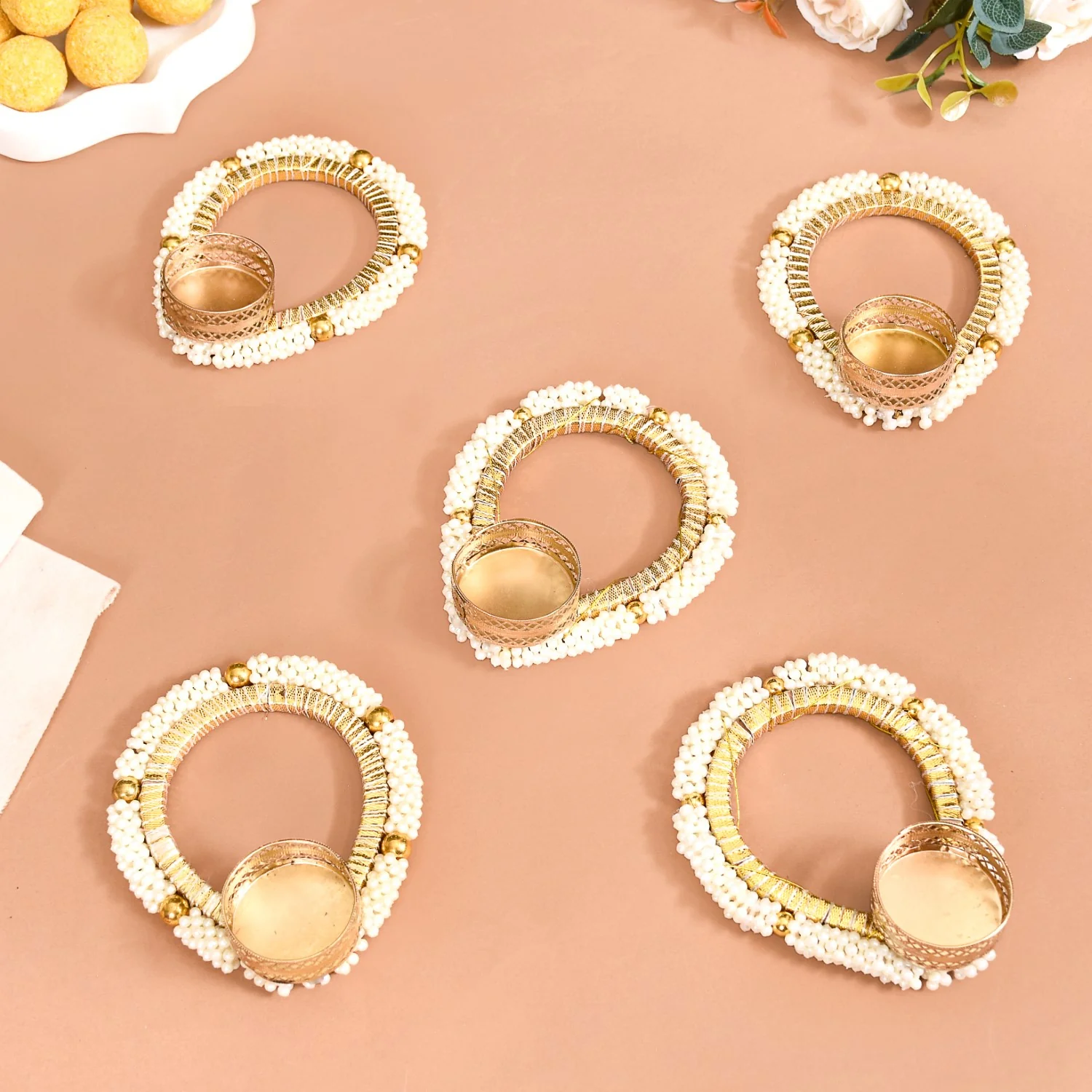 Set Of 5 Faux Pearl Clustered Tea Light Holders - Image 4