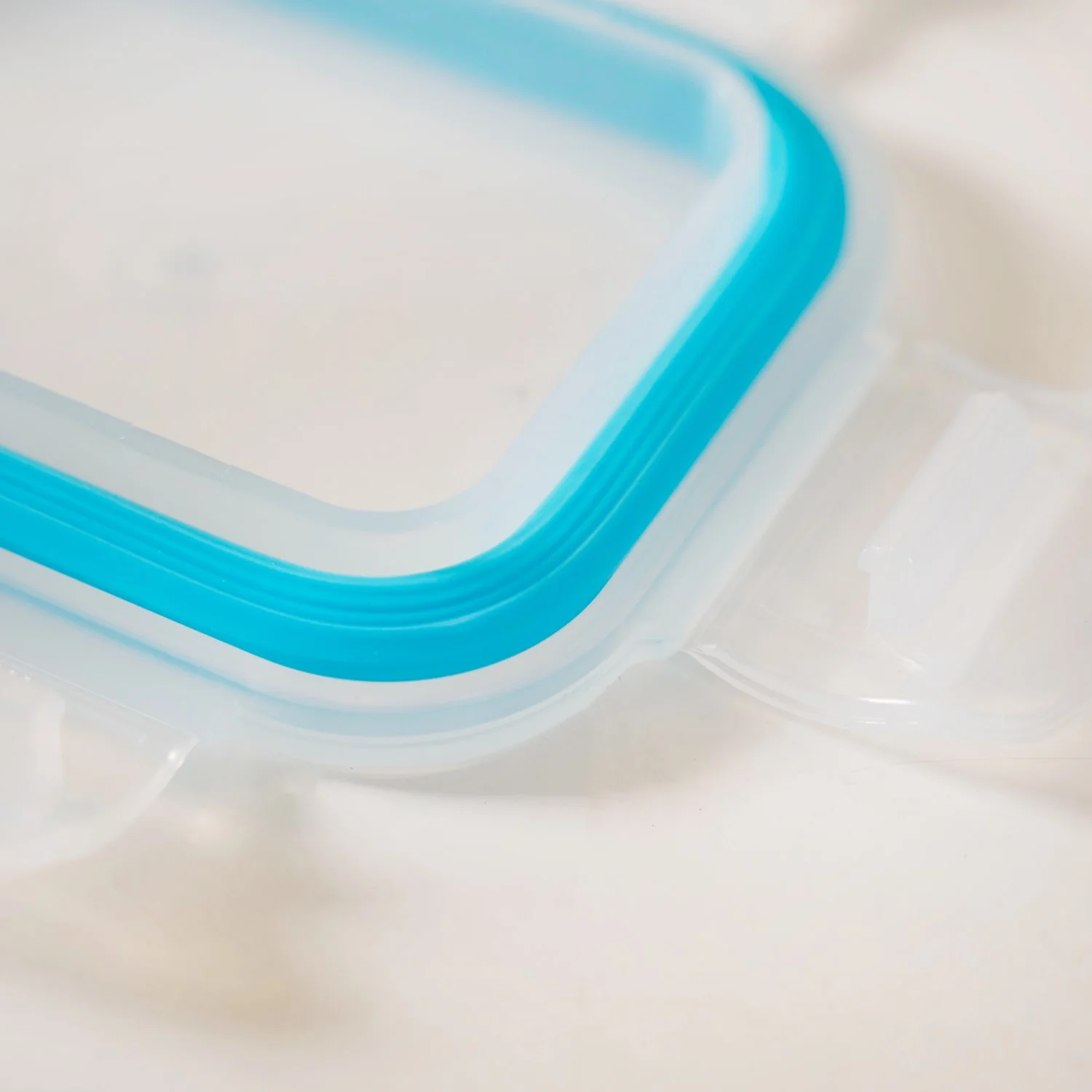 Set Of 6 Airtight Small Containers With Clip Locks 150ml - Image 9