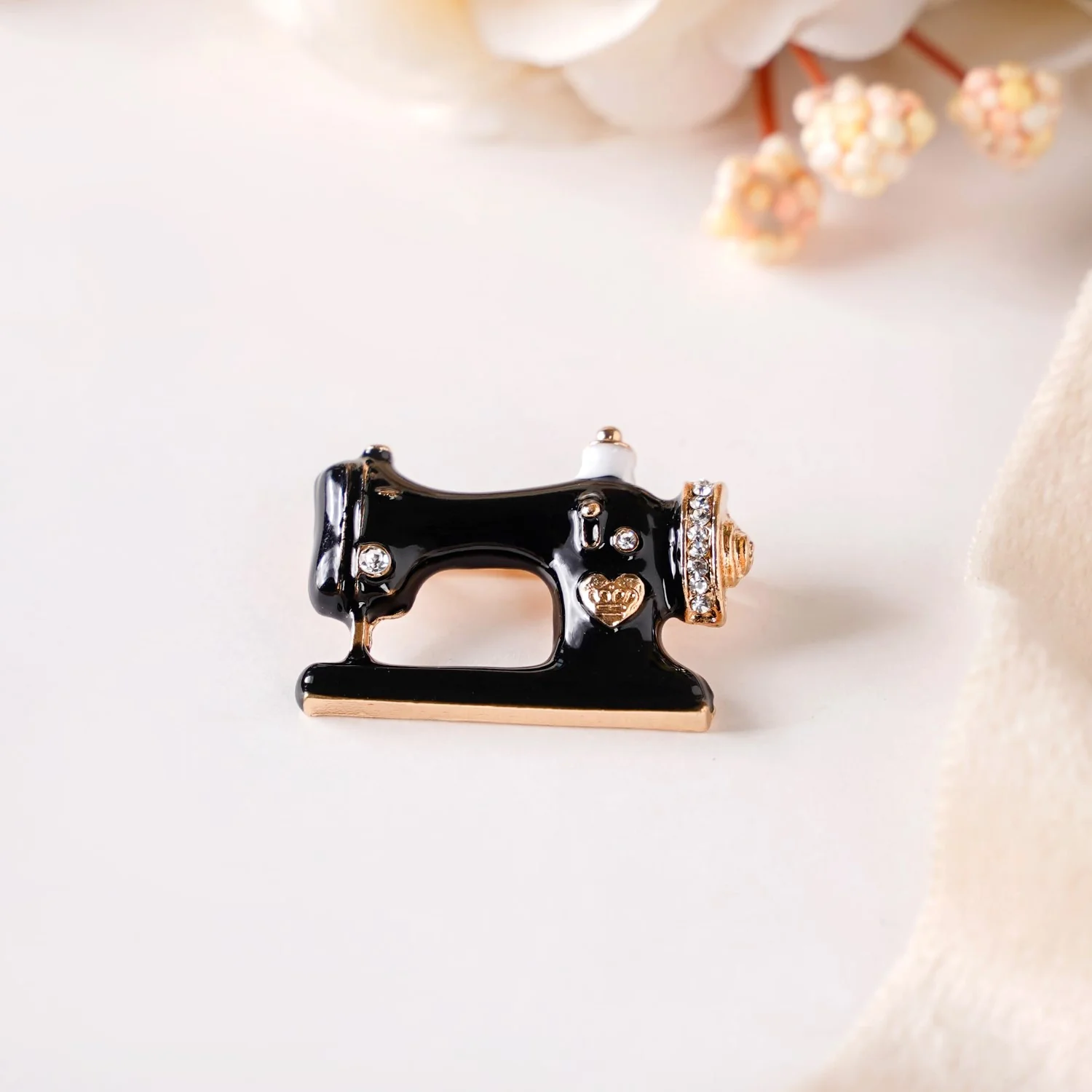 Sewing Machine Brooch Black - Image 7
