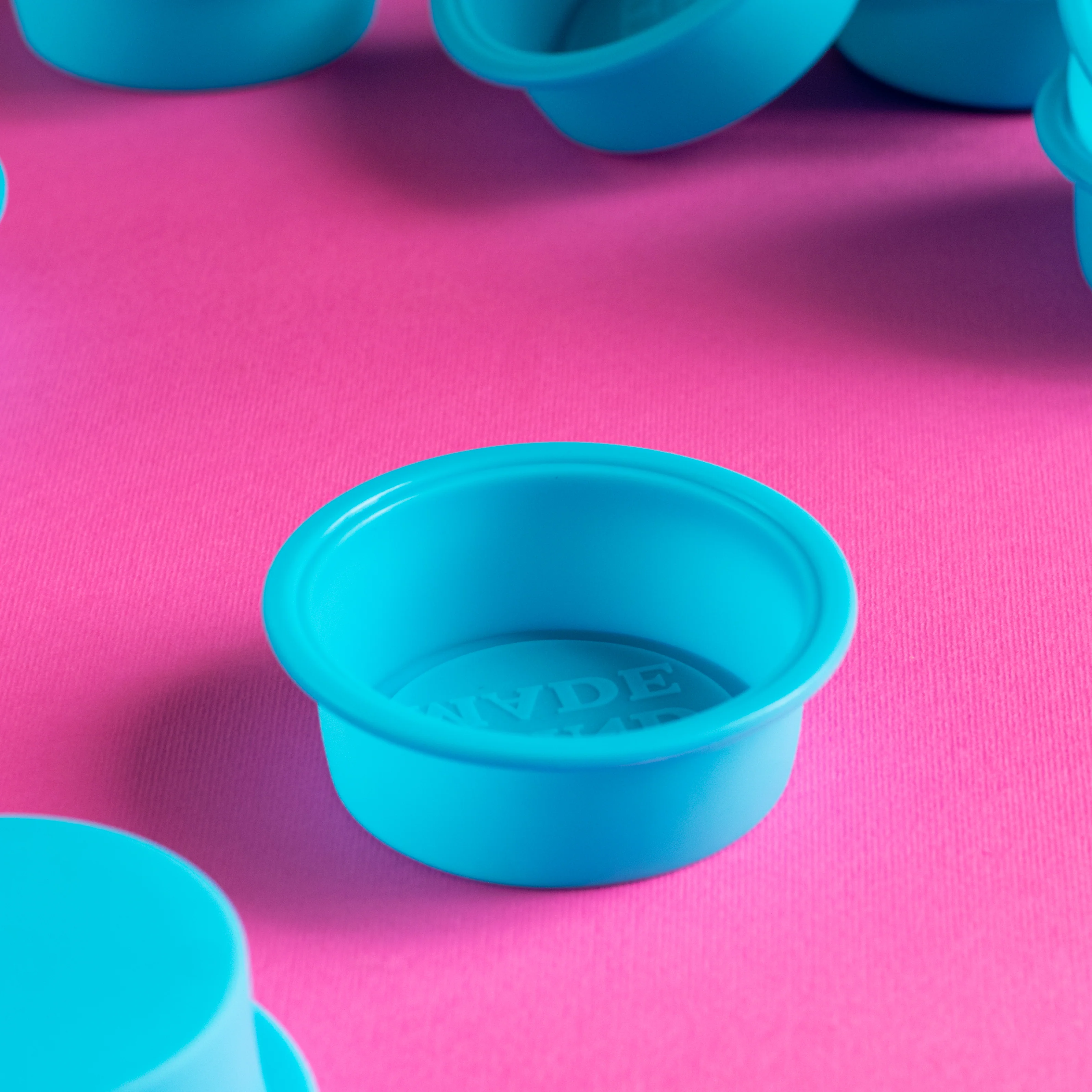 Silicone Cupcake Mould - Image 4