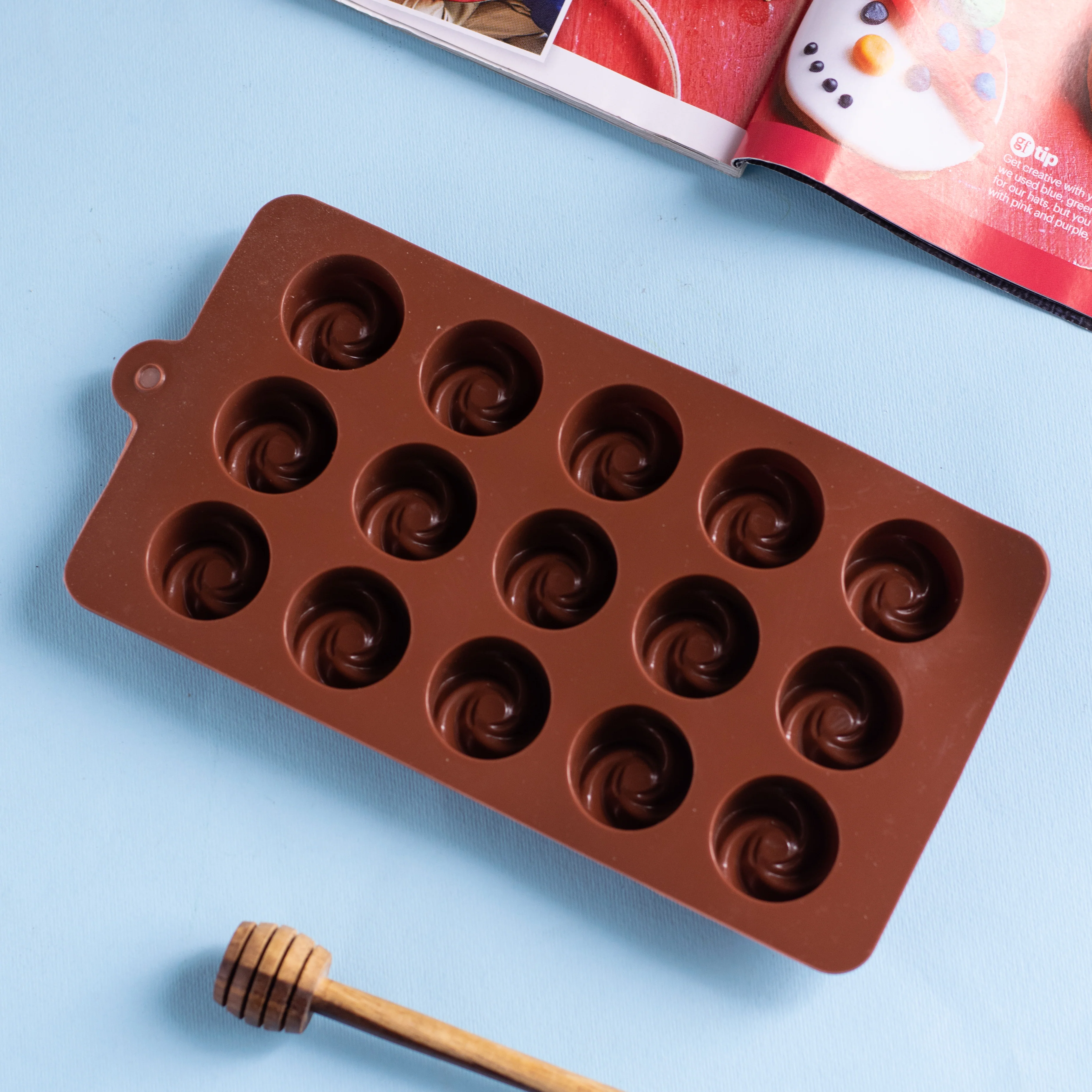 Silicone Mould For Cupcake Decoration - Image 3