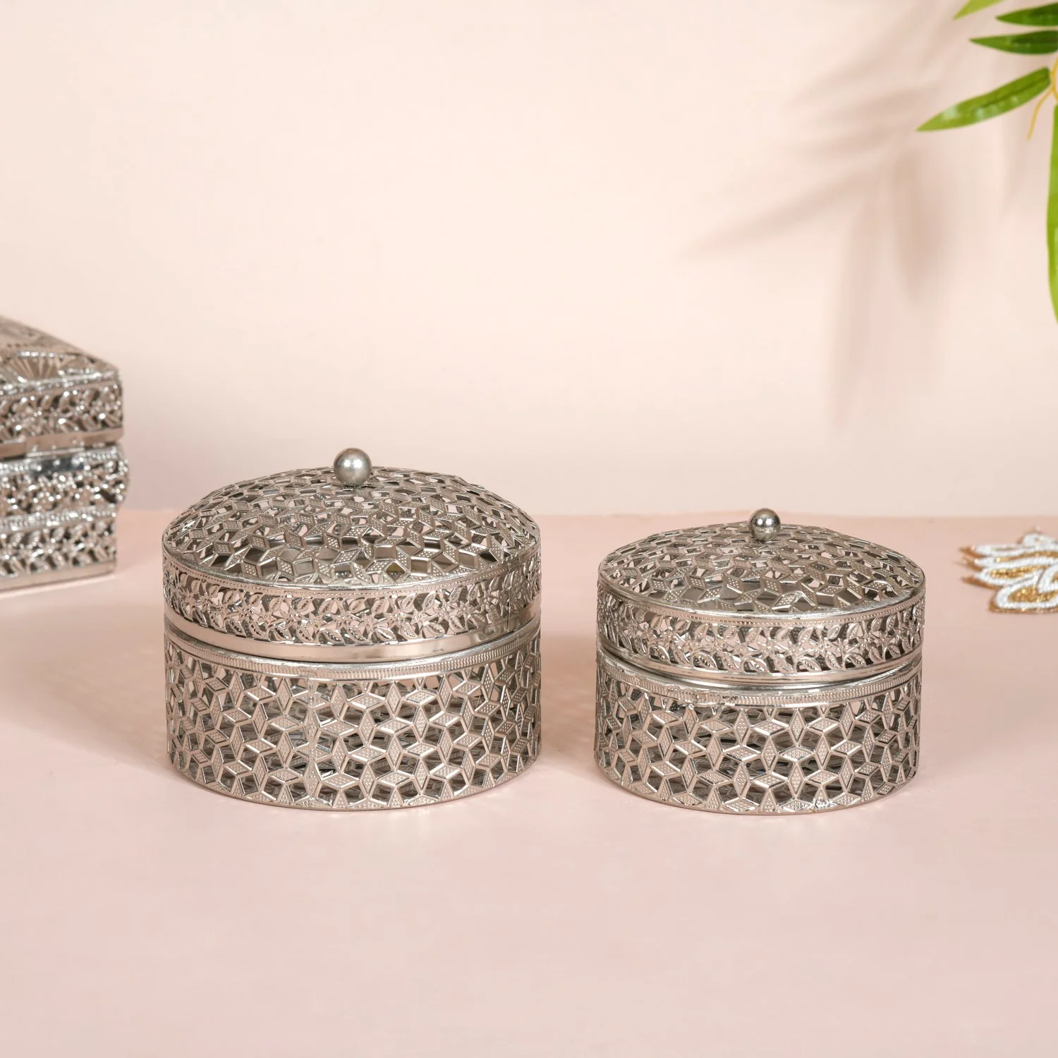 Silver Dry Fruits Gift Box Hamper Set of 7 - Image 4