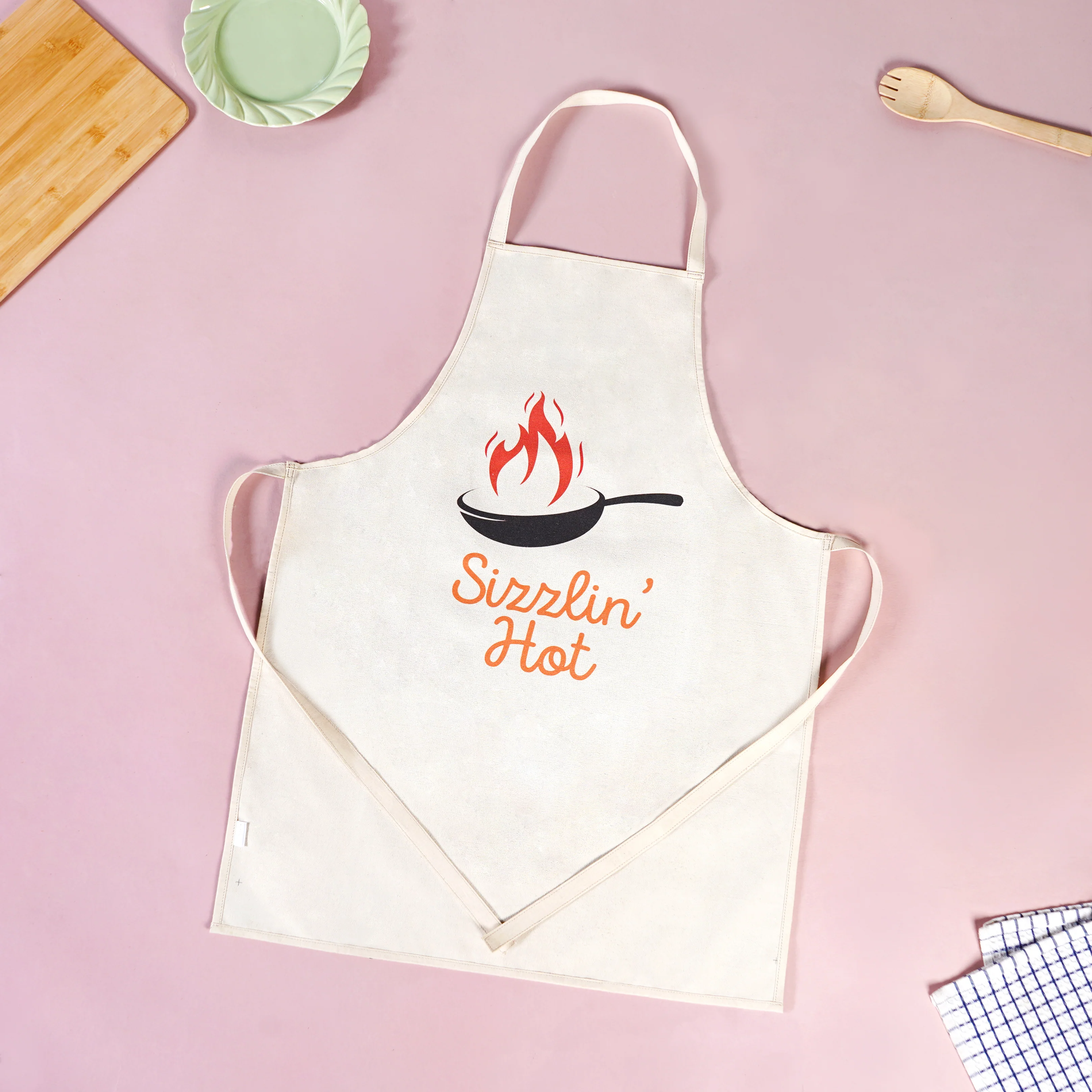 Sizzlin And Flippin Couple Apron Set Of 2 - Image 3
